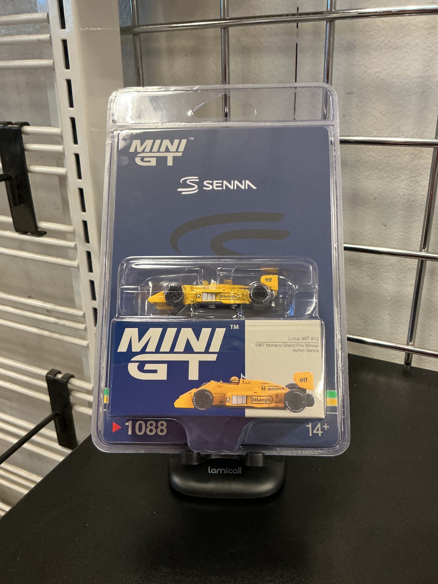 Mini GT 1088 Lotus 99T #12