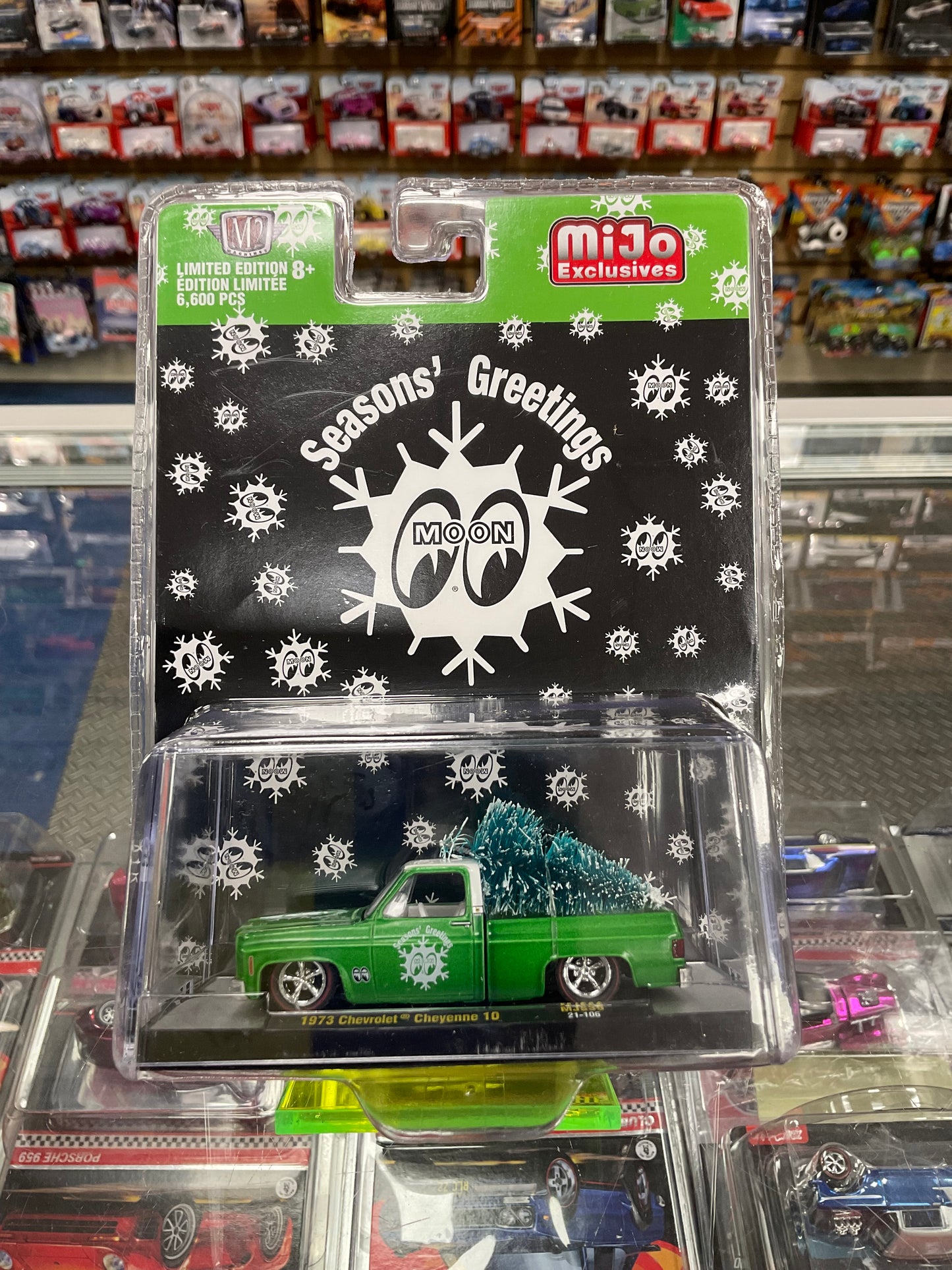 M2 Machines 1973 Chevrolet Cheyenne 10 MoonEyes Seasons’ Greetings