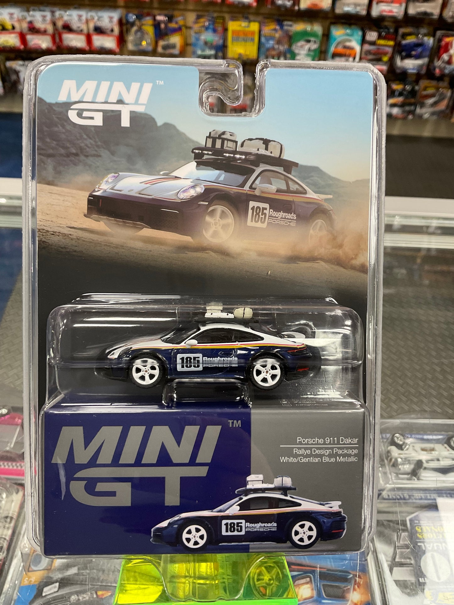 Mini GT 805 Porsche 911 Dakar Rallye Design Package White/Gentian Blue Metallic