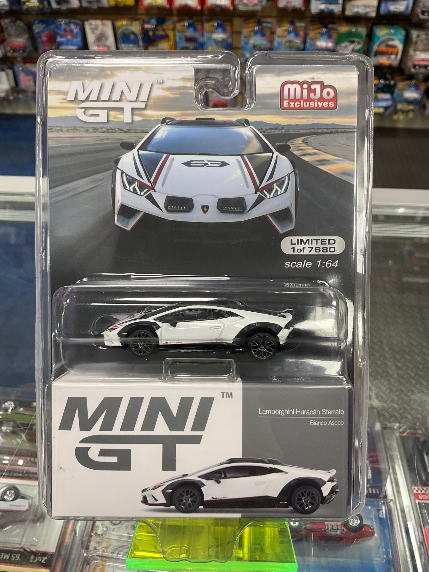 Mini GT 763 Lamborghini Huracan Sterrato Bianco Asopo
