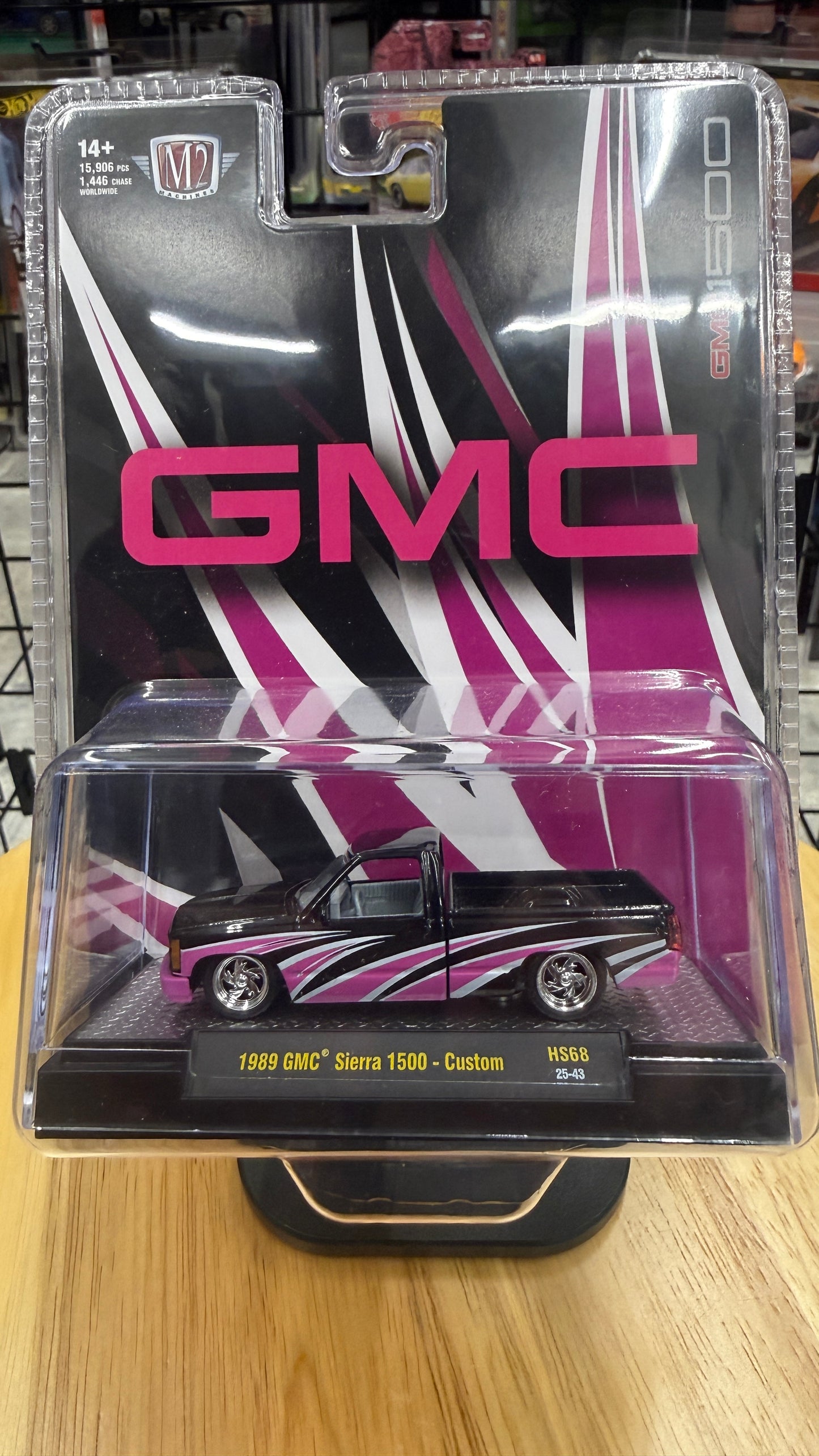 M2 Machines 1989 GMC® Sierra 1500 - Custom HS68