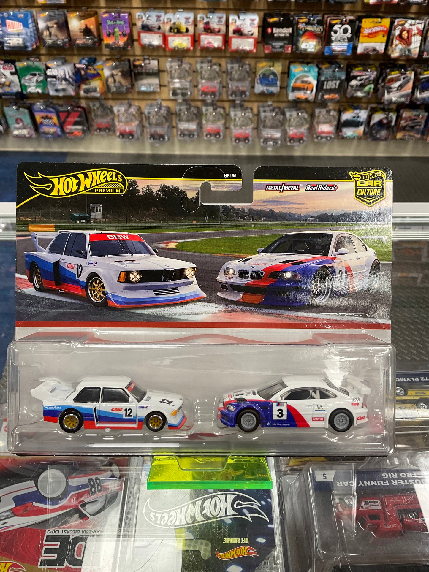 Hot Wheels Premium 2 pack set of 3 956R