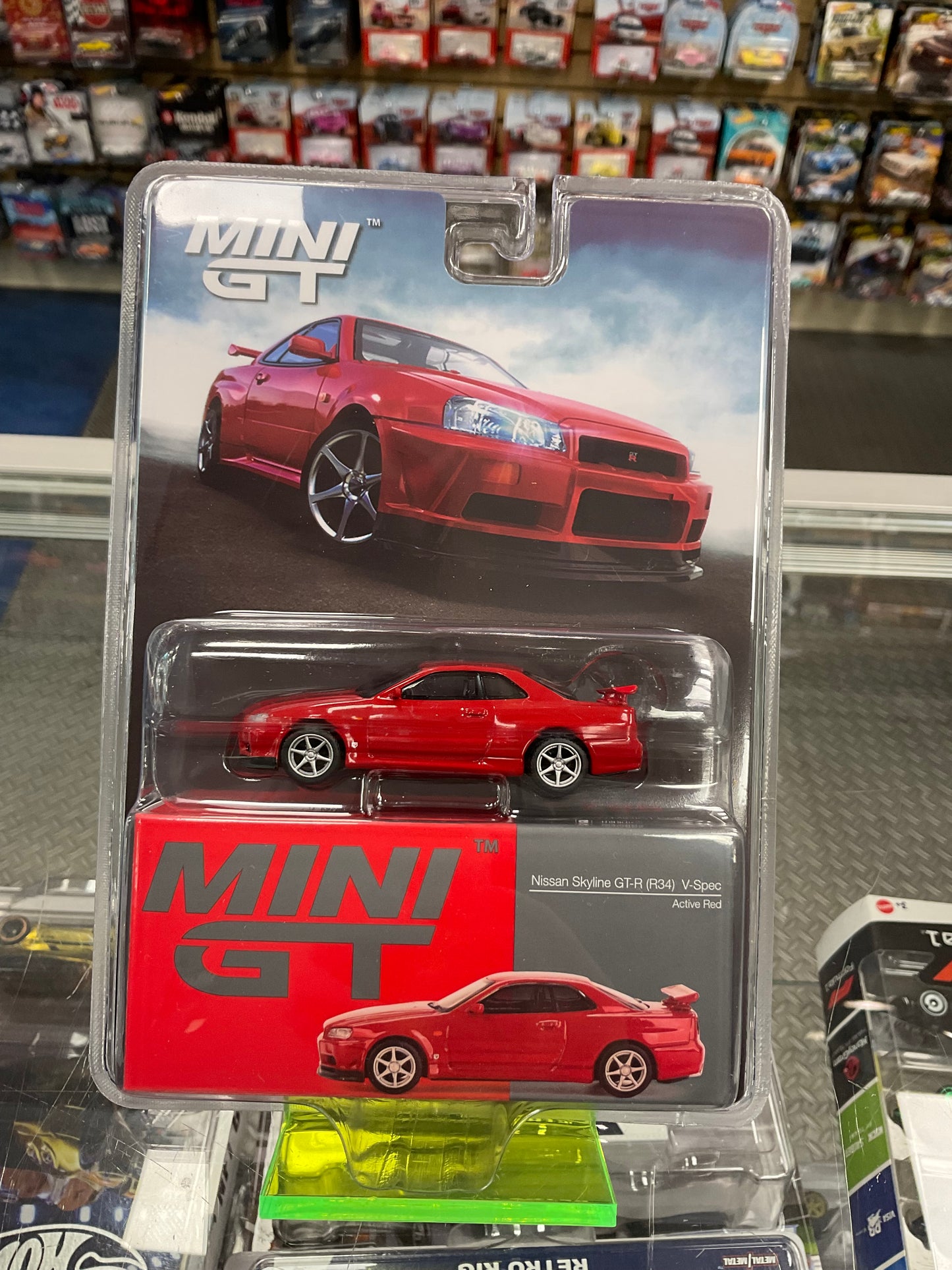 Mini GT 796 Nissan Skyline GT-R (R34) V-Spec Active Red