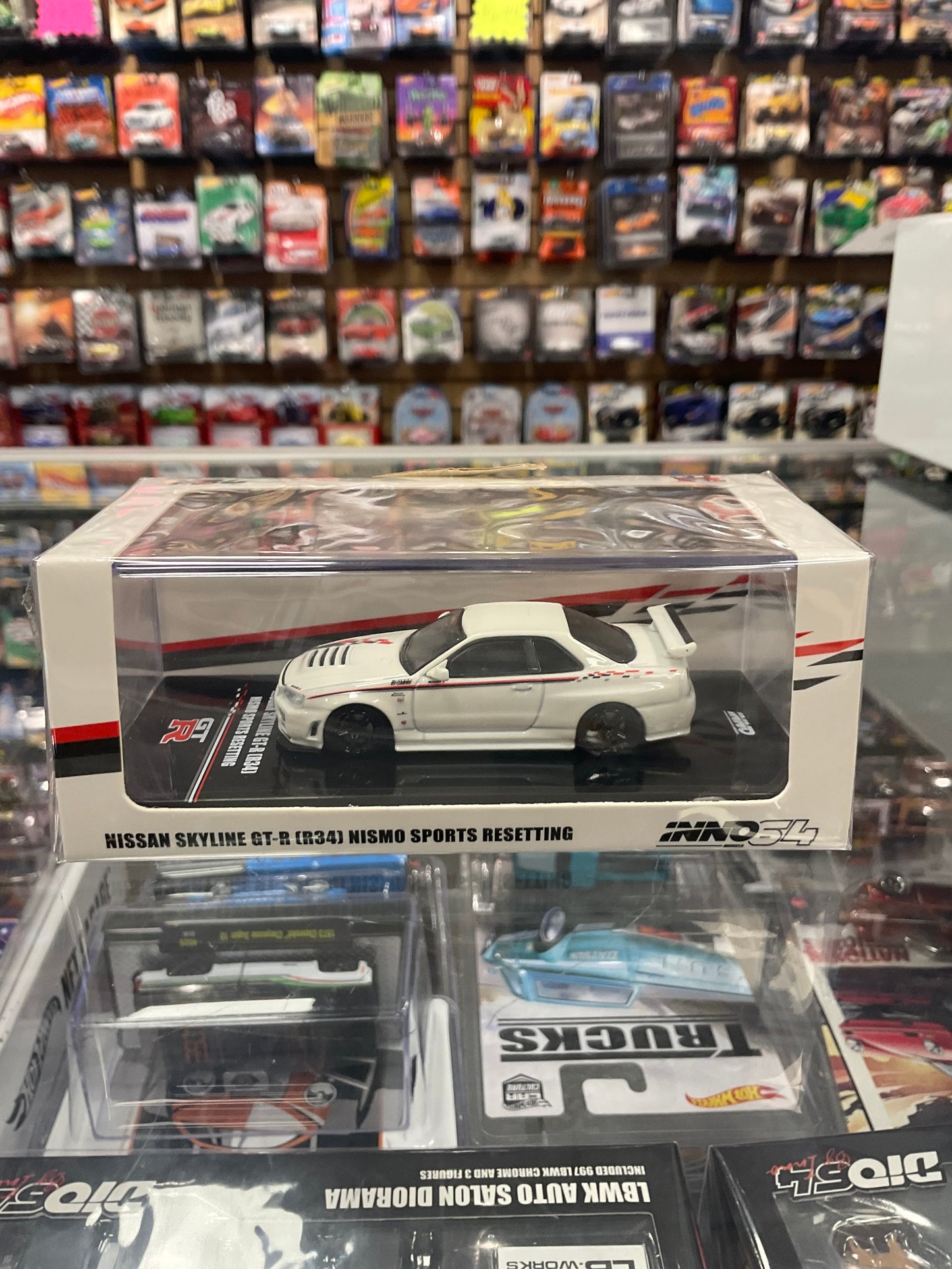 Inno64 Nissan Skyline GT-R (R34) Nismo Sports Resetting