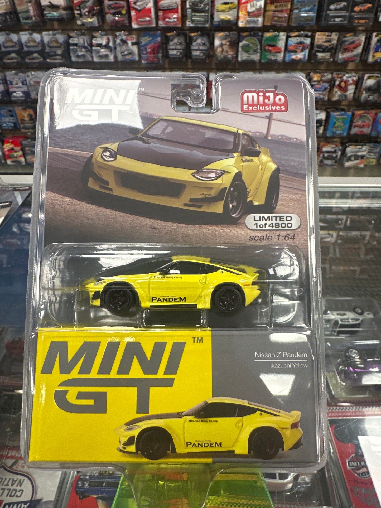 Mini GT 752 Nissan Z Pandem Ikazuchi Yellow