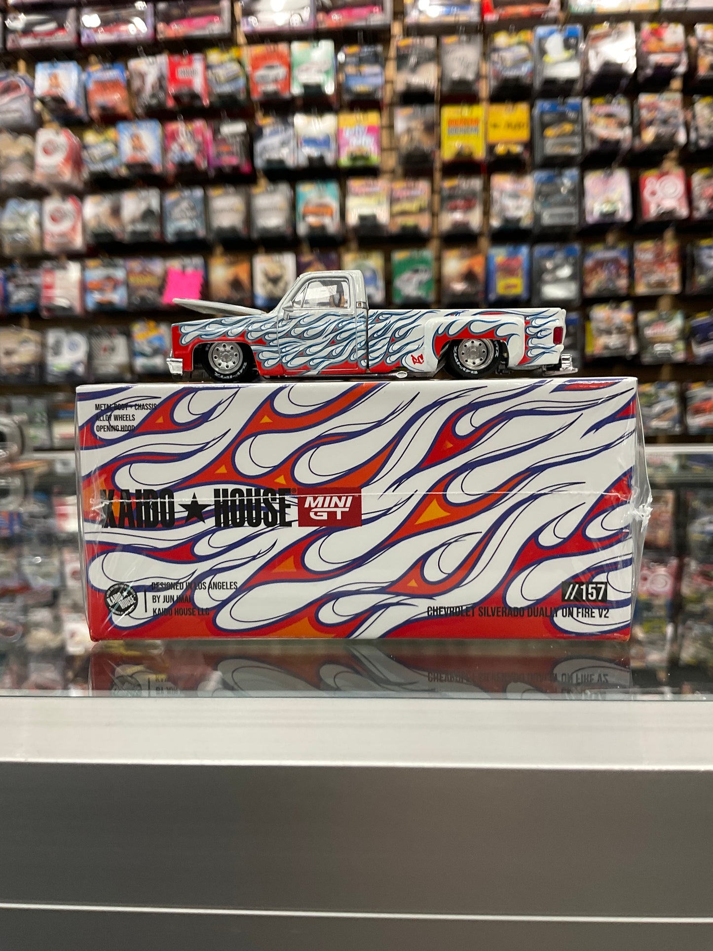 Kaido House Mini GT //157 Chevrolet Silverado Dually of Fire V2