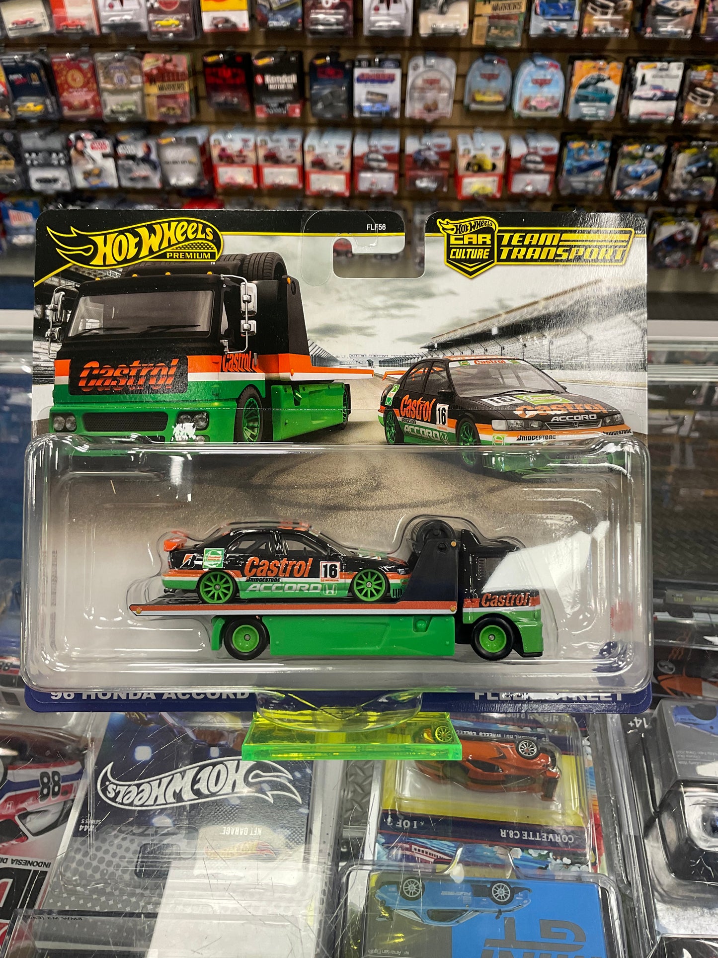 Hot Wheels Premium Transport #65 ‘96 Honda Accord and Fleet Street