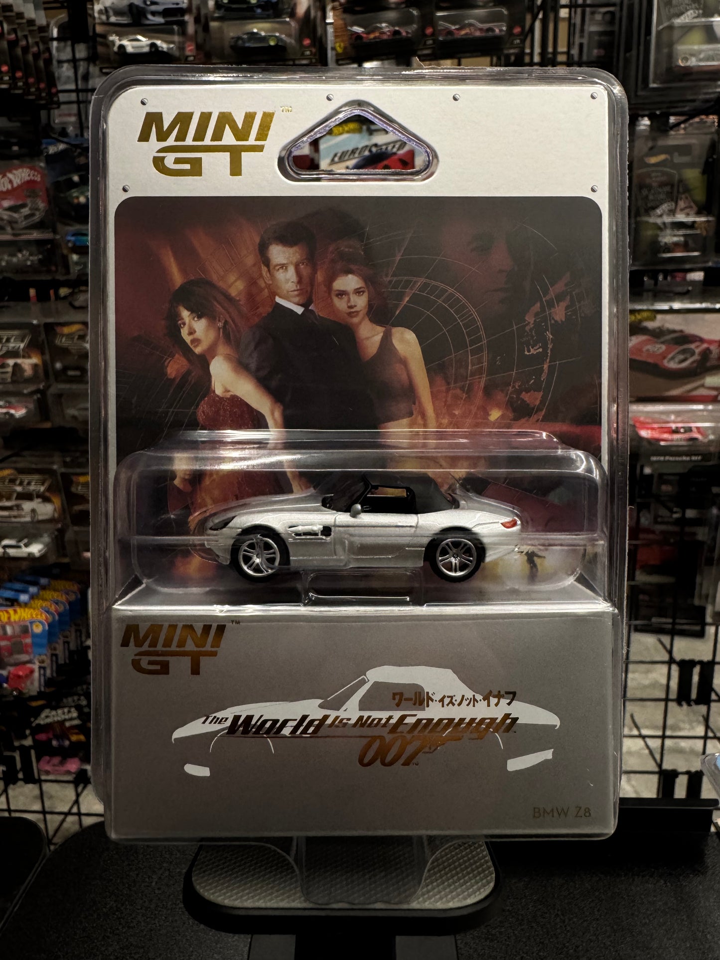 Mini GT 906 007J The World Is Not Enough 007 BMW Z8