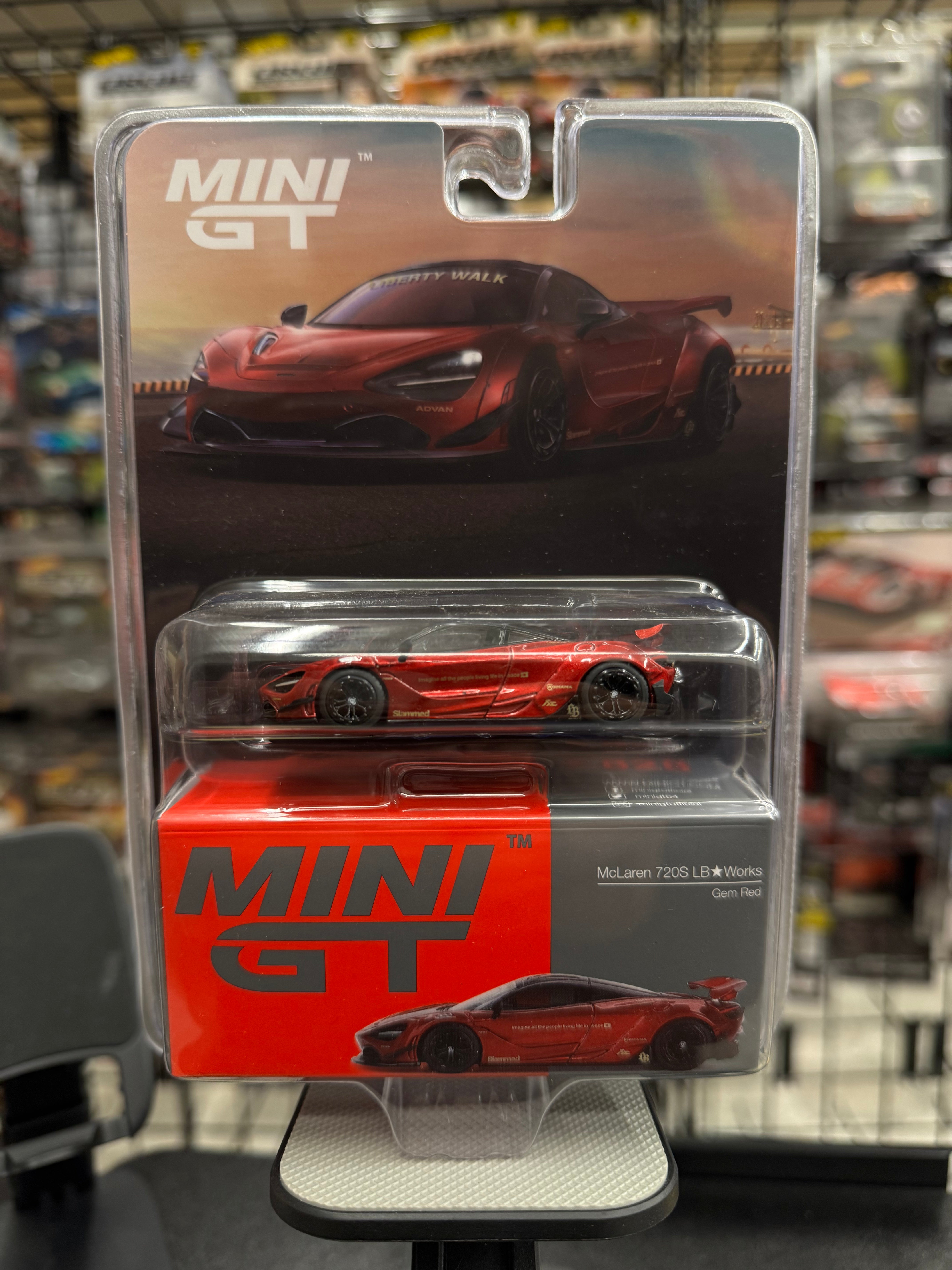 MINI GT LB★WORKS Mission GT-R Candy Red MINIGT.com – Welcome to the World of 1:64!