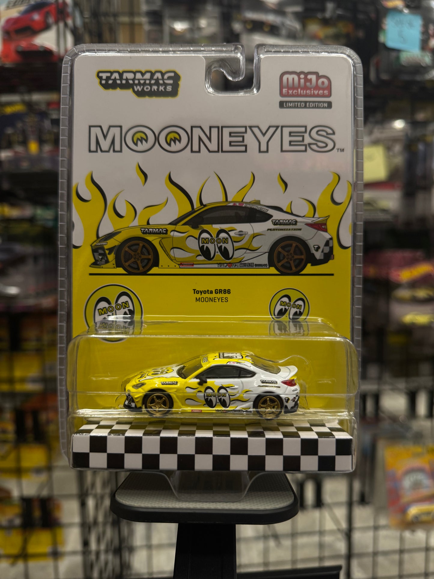 Tarmac Works Toyota GR86
MOONEYES