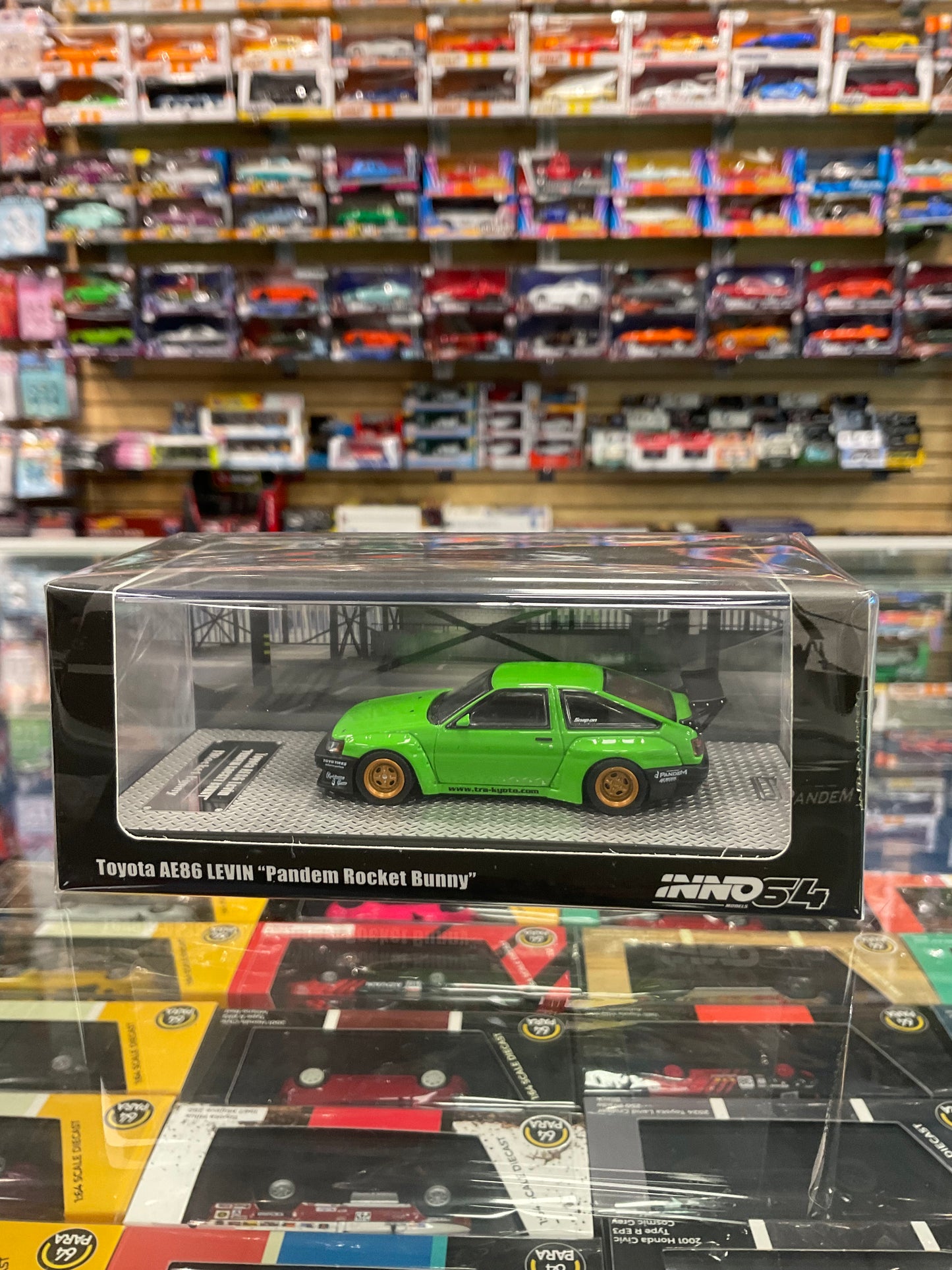 Inno64 Toyota AE86 LEVIN “Pandem Rocket Bunny”
