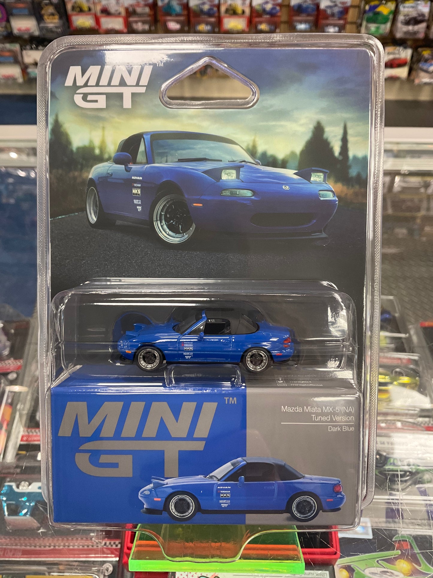 MiniGT 1069 Mazda Miata MX-5 (NA) Tuned Version