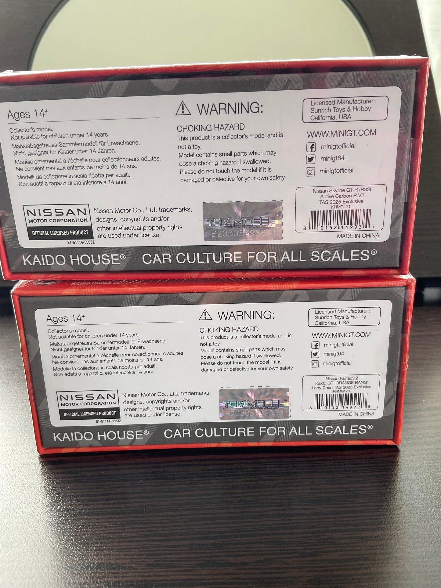 Kaido House Tokyo Auto Salon Exclusive Set of 2 with Pin