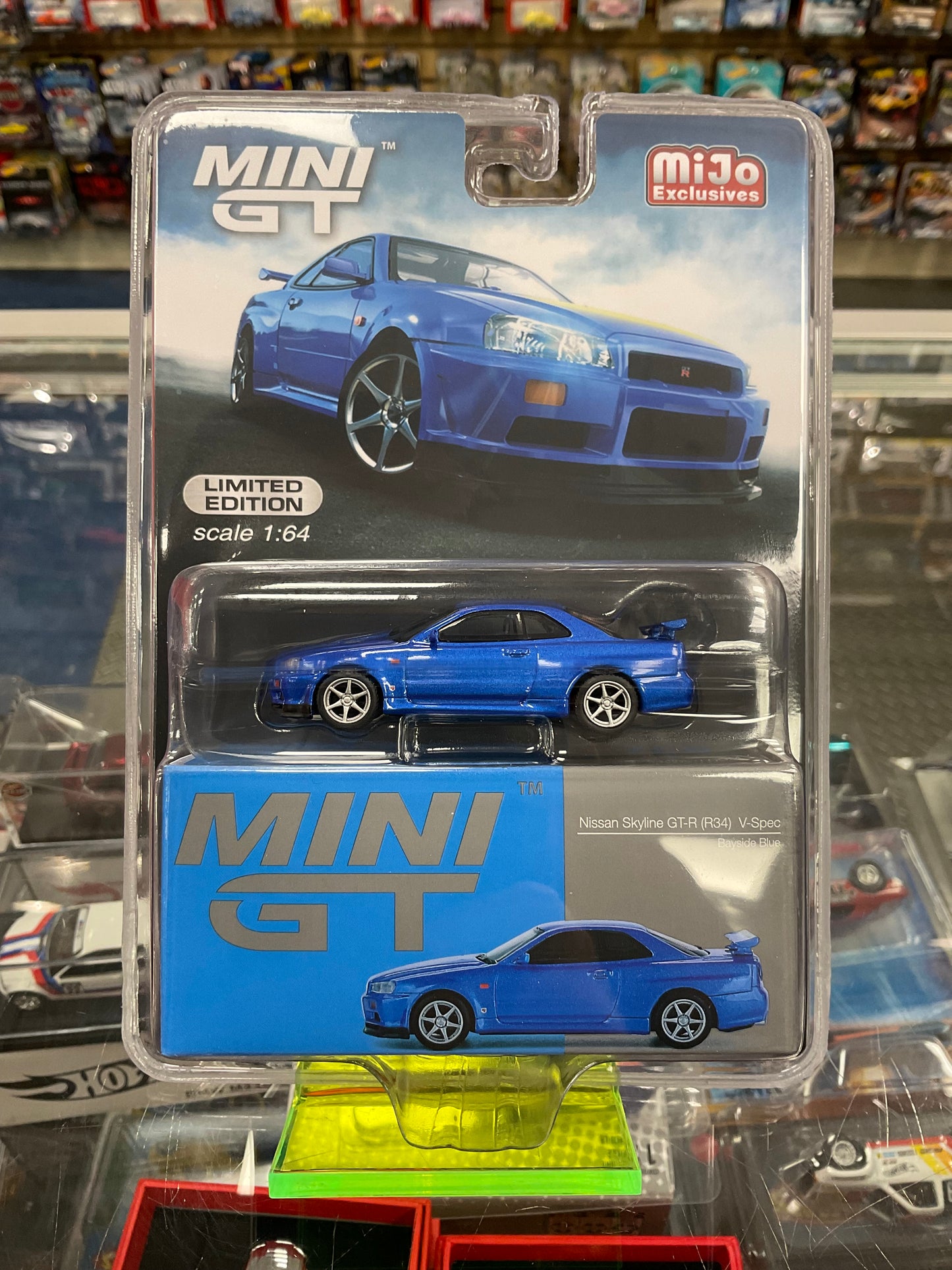 Mini GT 759 Nissan Skyline GT-R R34 V-Spec Bayside Blue