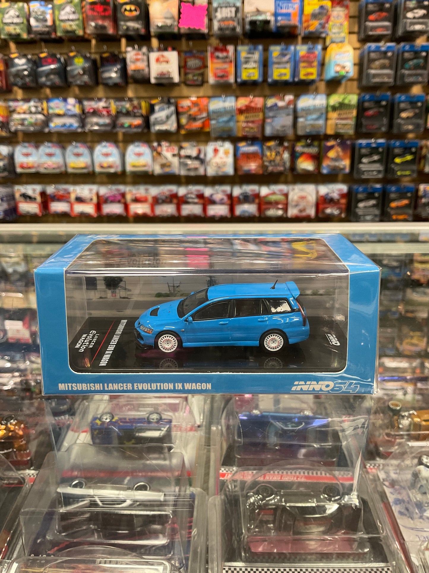 Inno64 Mitsubishi Lancer Evolution IX Wagon Blue