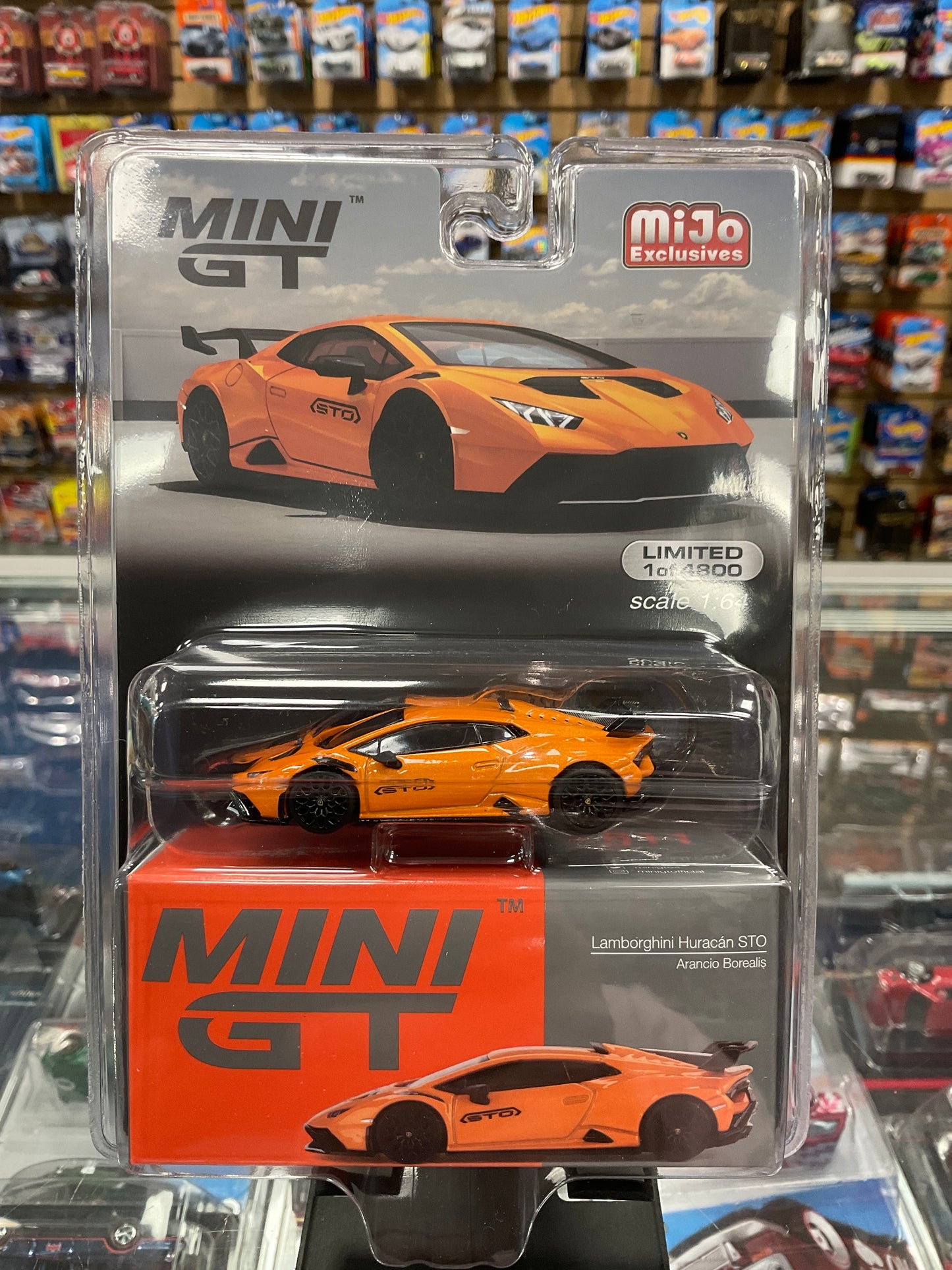 MiniGT 511 Lamborghini Huracán STO Arancio Borealis