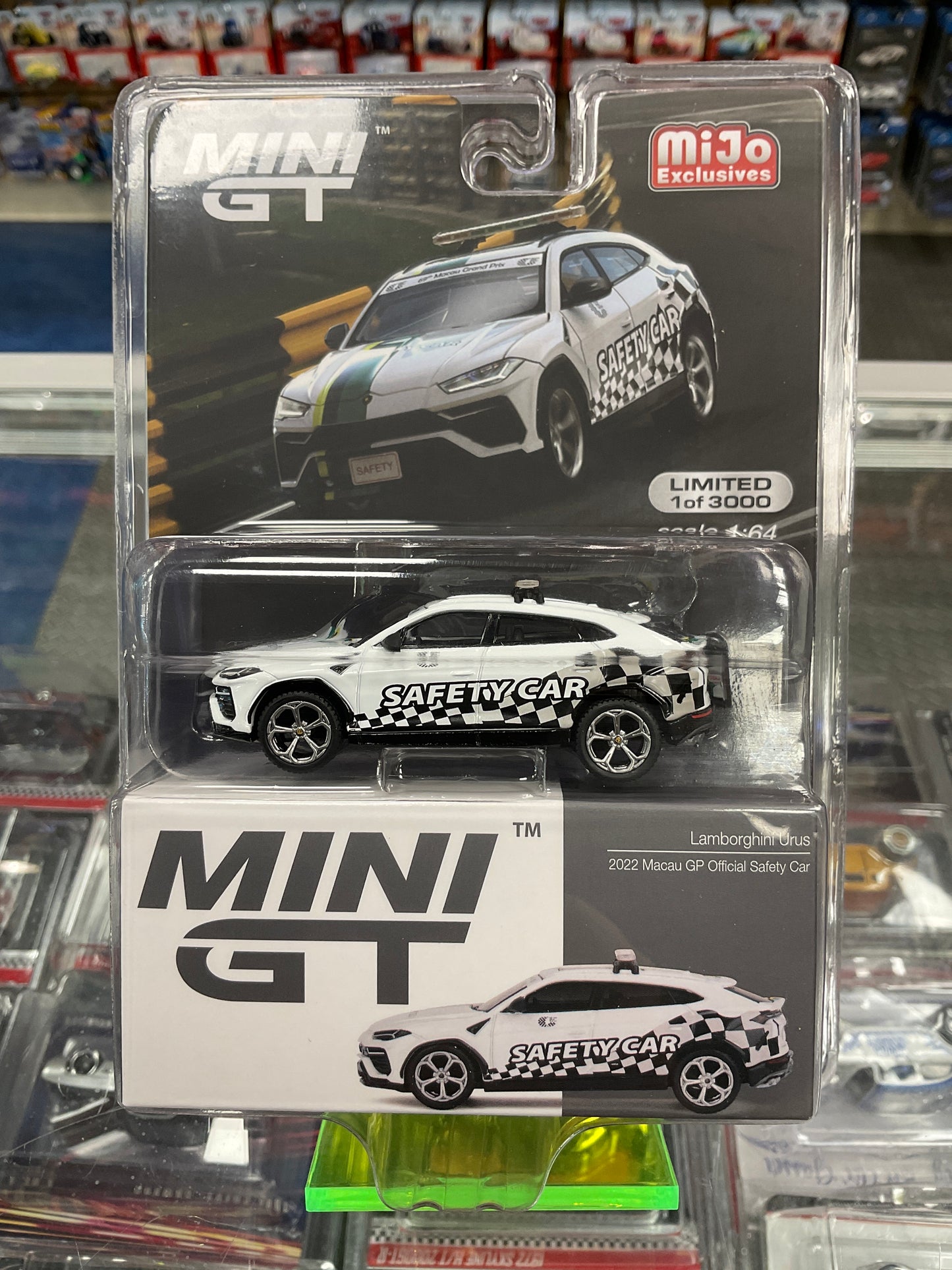 MiniGT 591 Lamborghini Urus 2022 Macau GP Safety Car