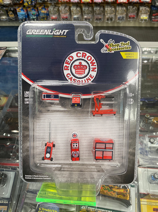 Greenlight Red Crown Gasoline Garage tool set