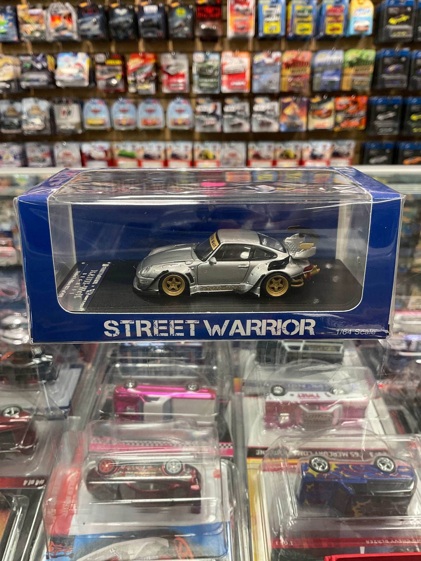 Street Warrior Heavenly silver RWB Porsche