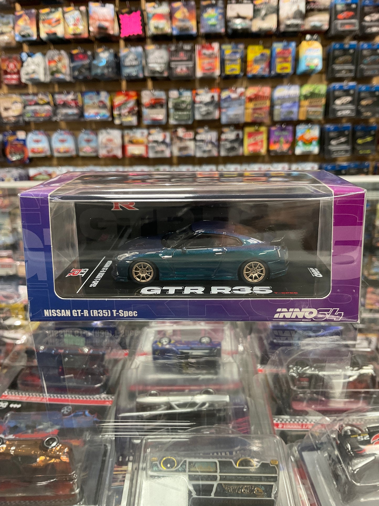 Inno64 Nissan GT-R R35 T-Spec Midnight Purple