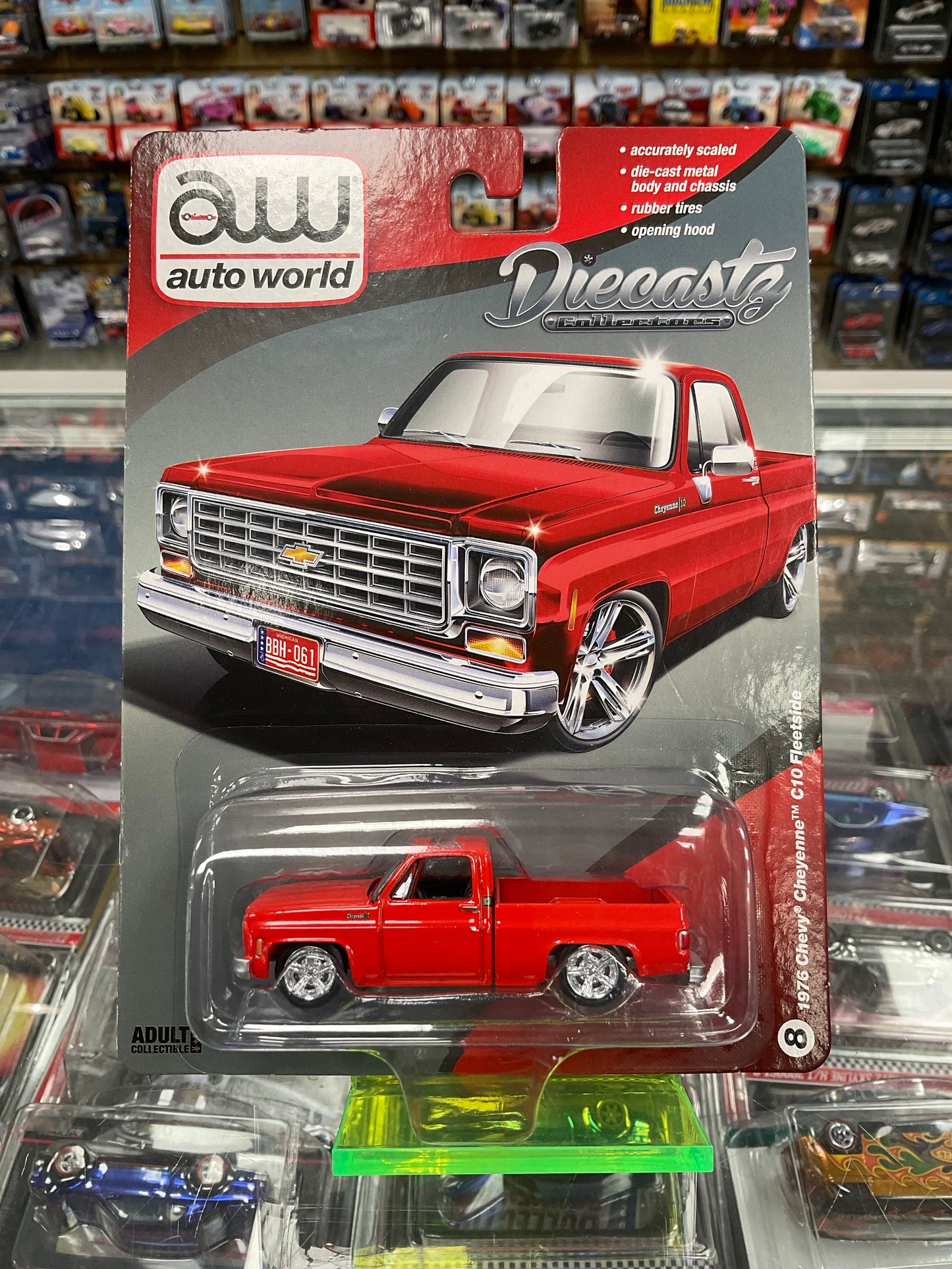 Autoworld Diecastz exclusive 1976 Chevy Cheyenne C10 Fleetside RED