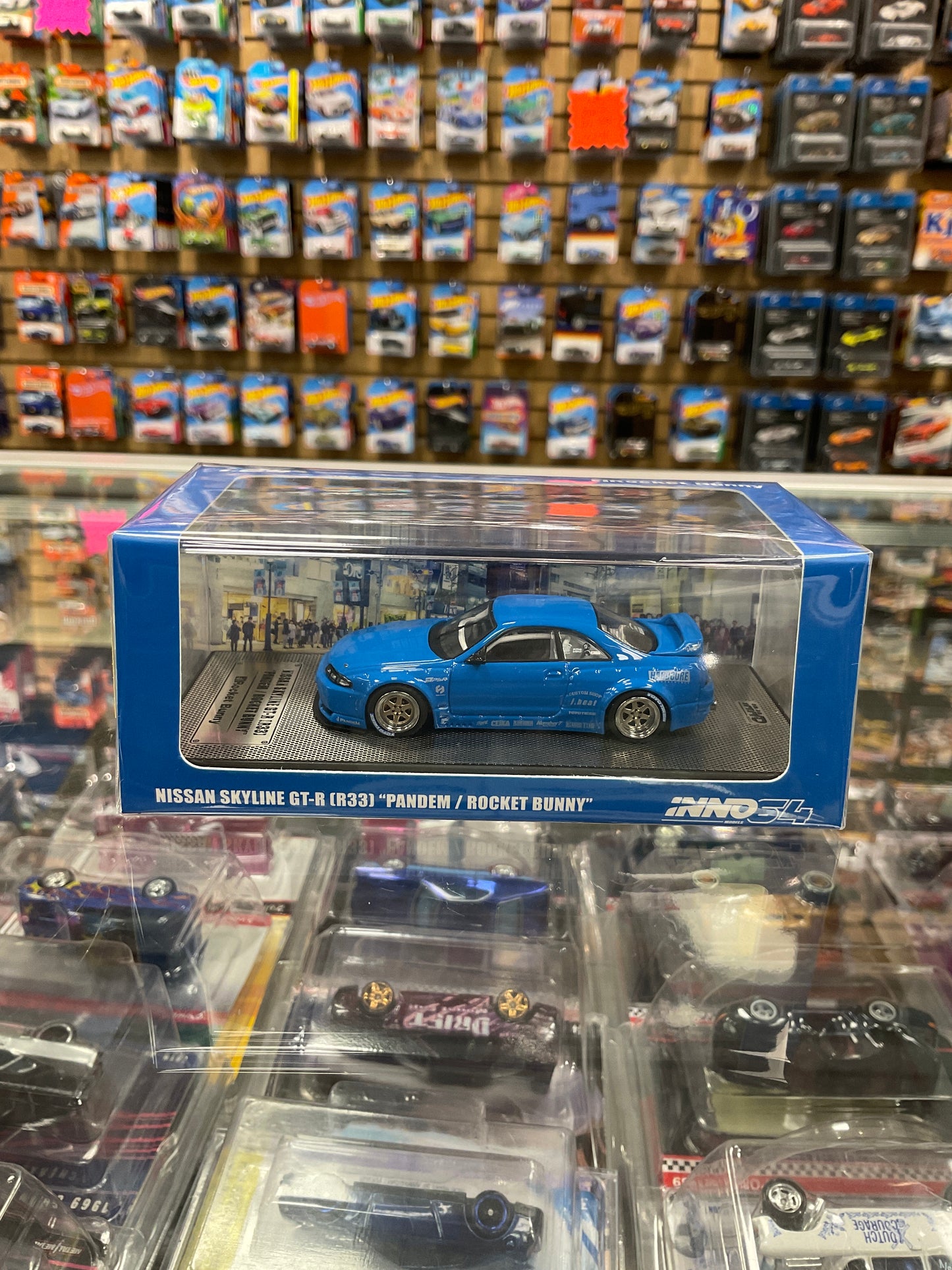 Inno64 Nissan Skyline GT-R R33 Pandem Rocket Bunny Blue