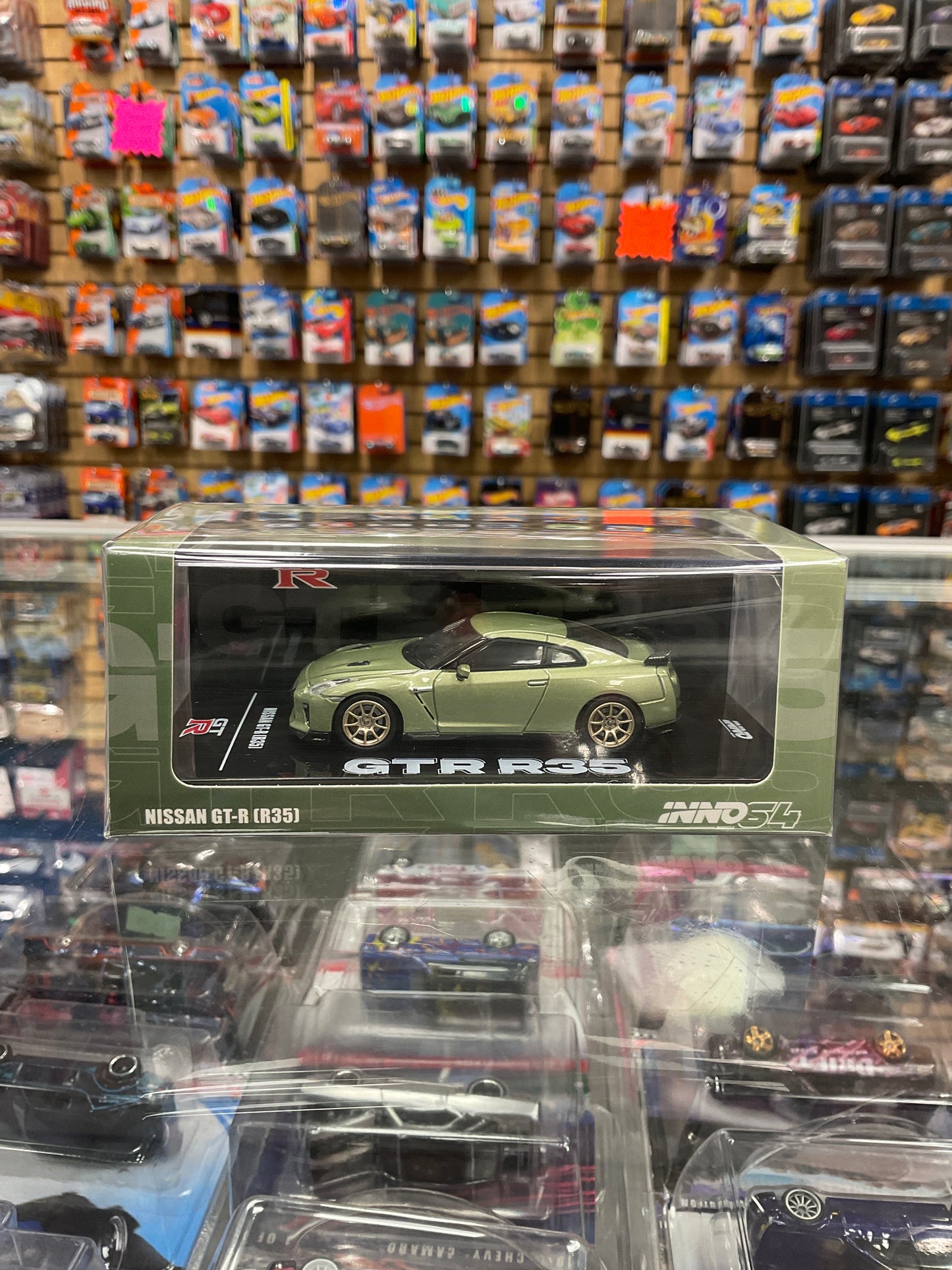Inno64 Nissan GT-R R35 Millennium Jade