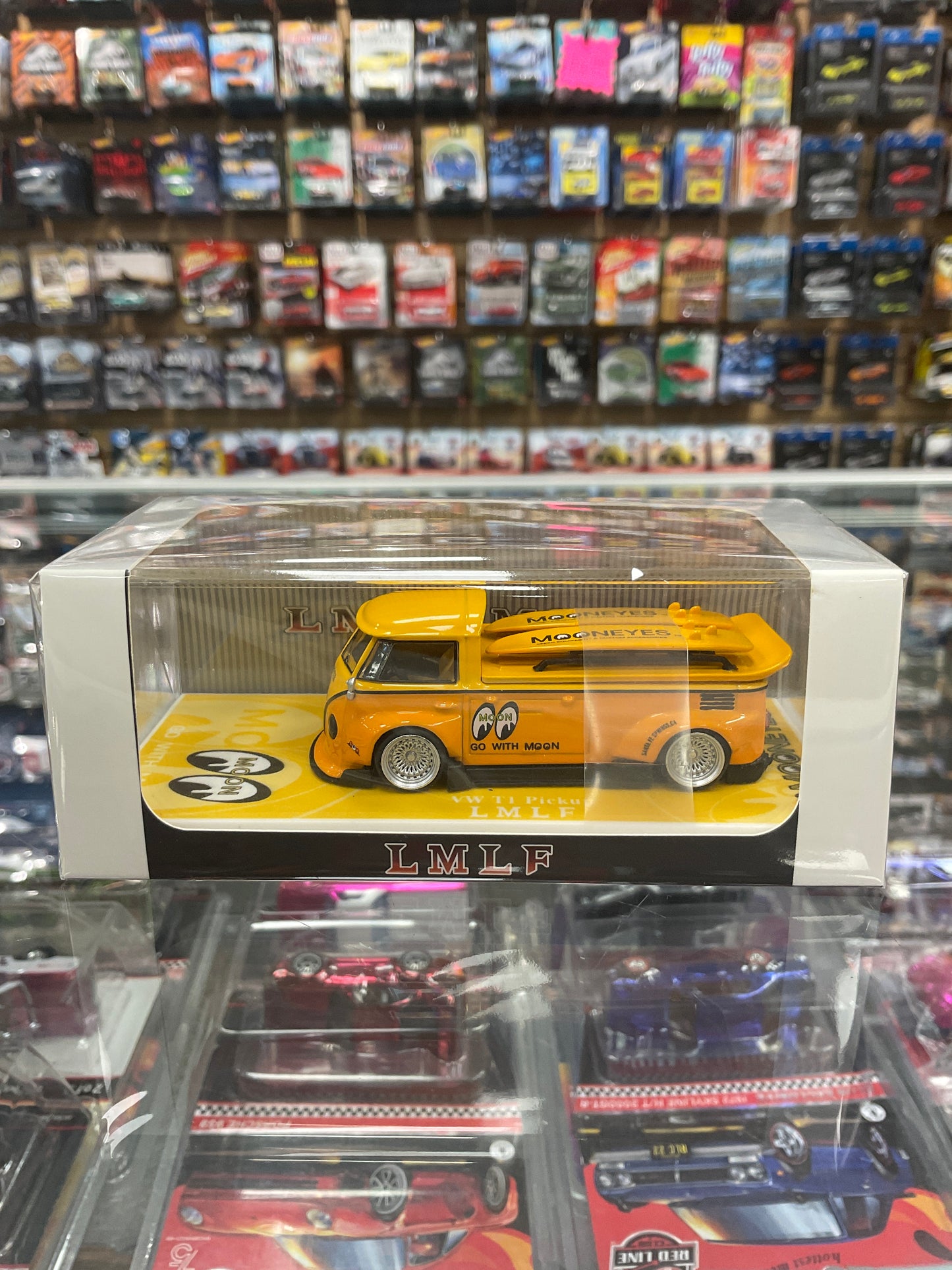 LMLF Volkswagen T1 PickUp MoonEyes Yellow