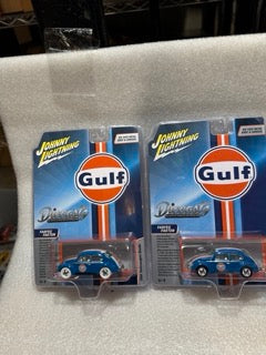 Johnny Lightning Gulf 1966 VW Bug Chase and Regular Diecastz Exclusive