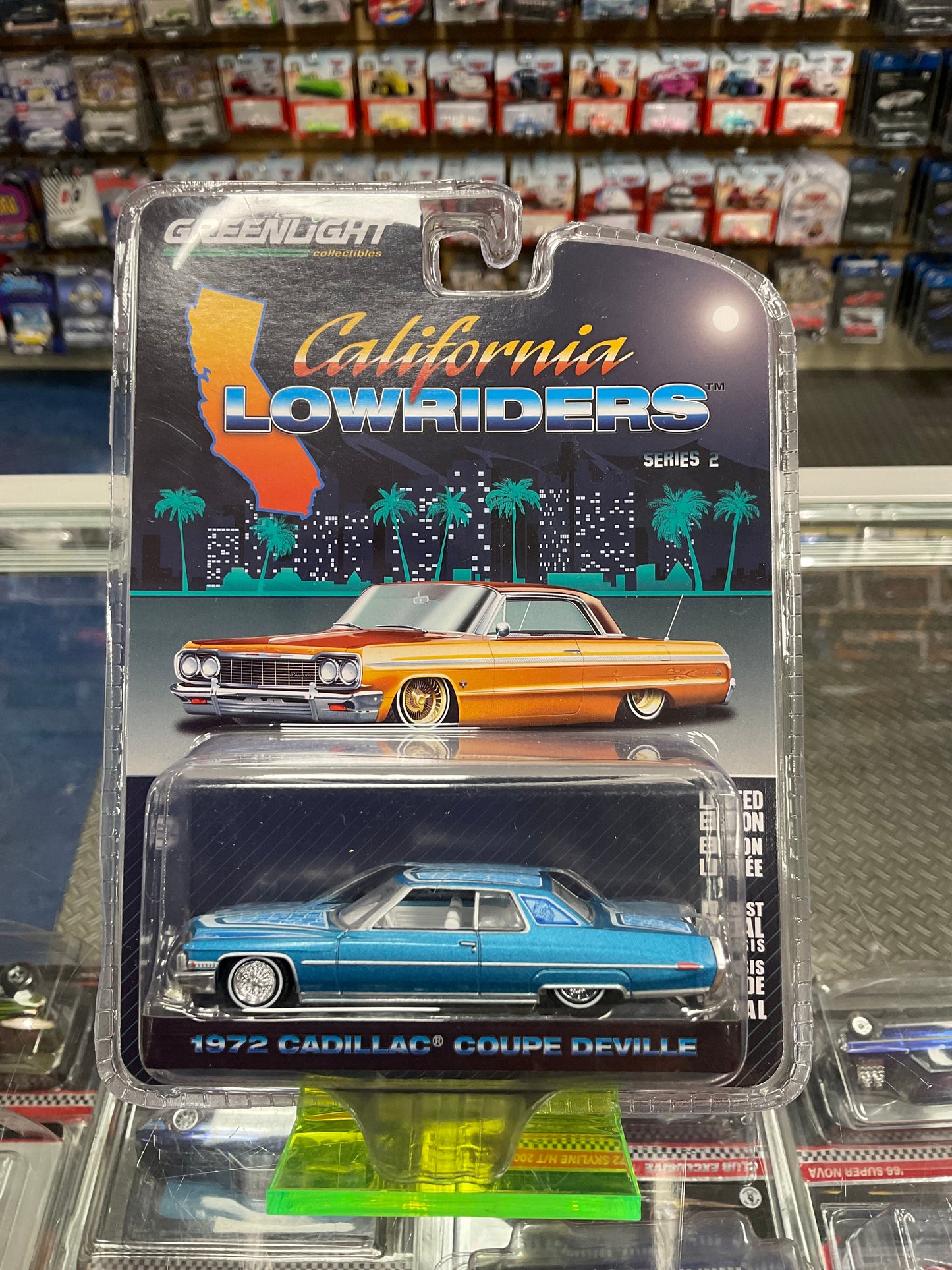 Greenlight California Lowriders 1972 Cadillac Coupe Deville Blue