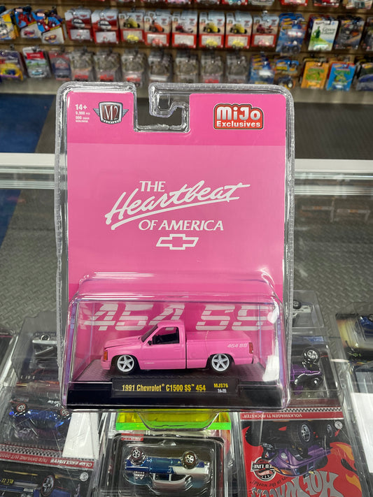 M2 Machines The Heartbeat of America 1991 Chevrolet C1500 SS 454 Pink