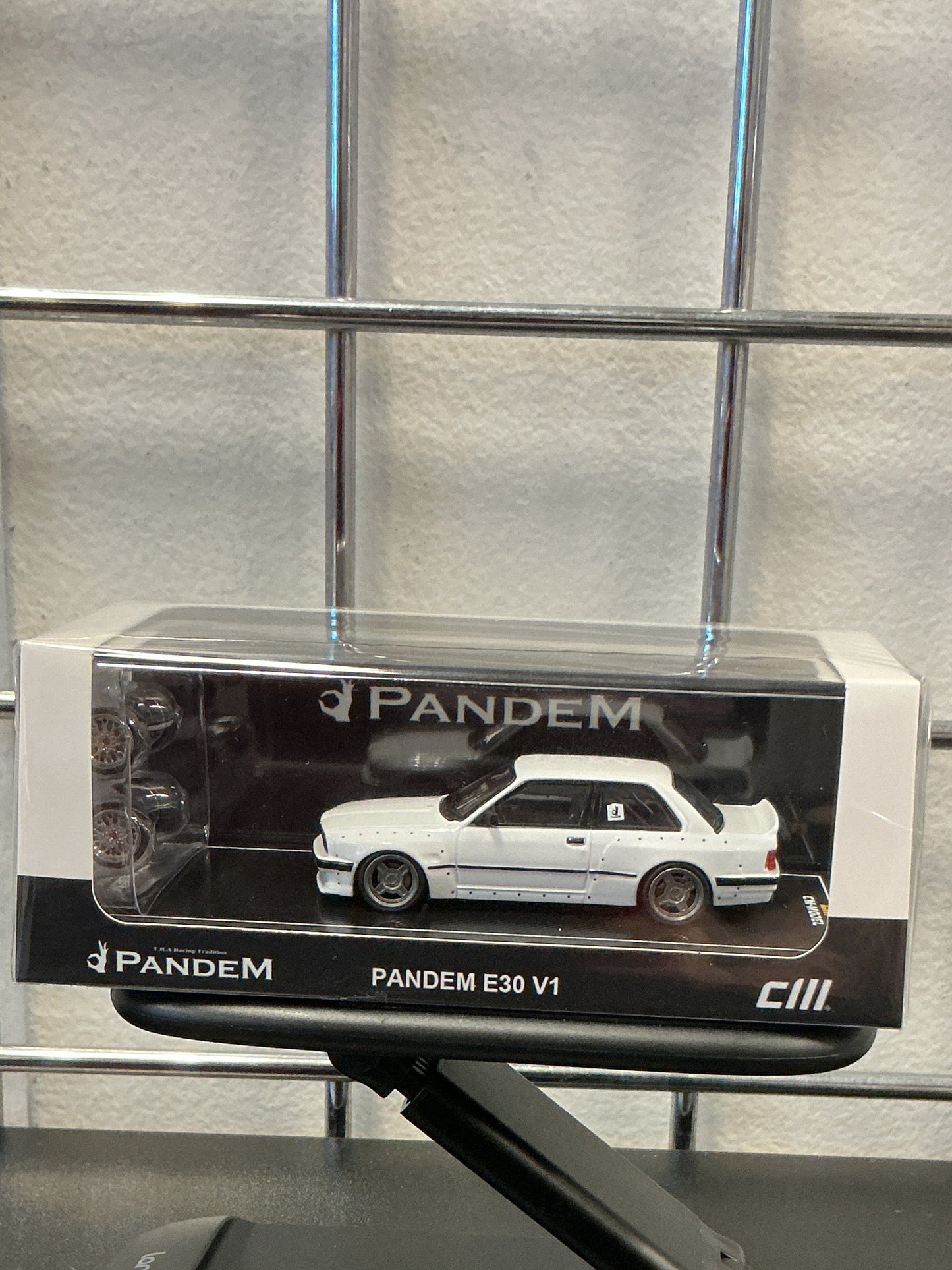 CM-Model Pandem E30 V1