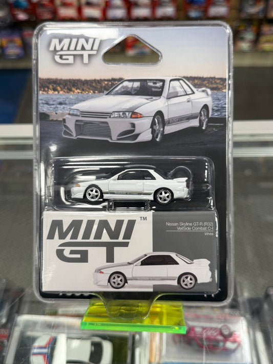 Mini GT 1066 Nissan Skyline GT-R (R32) Veilside Combat C-1 White