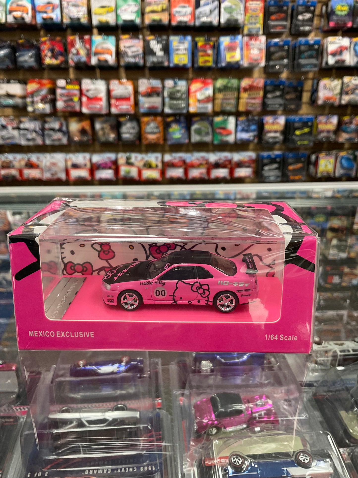 HK Nissan Skyline GT-R (R34) Black and Pink