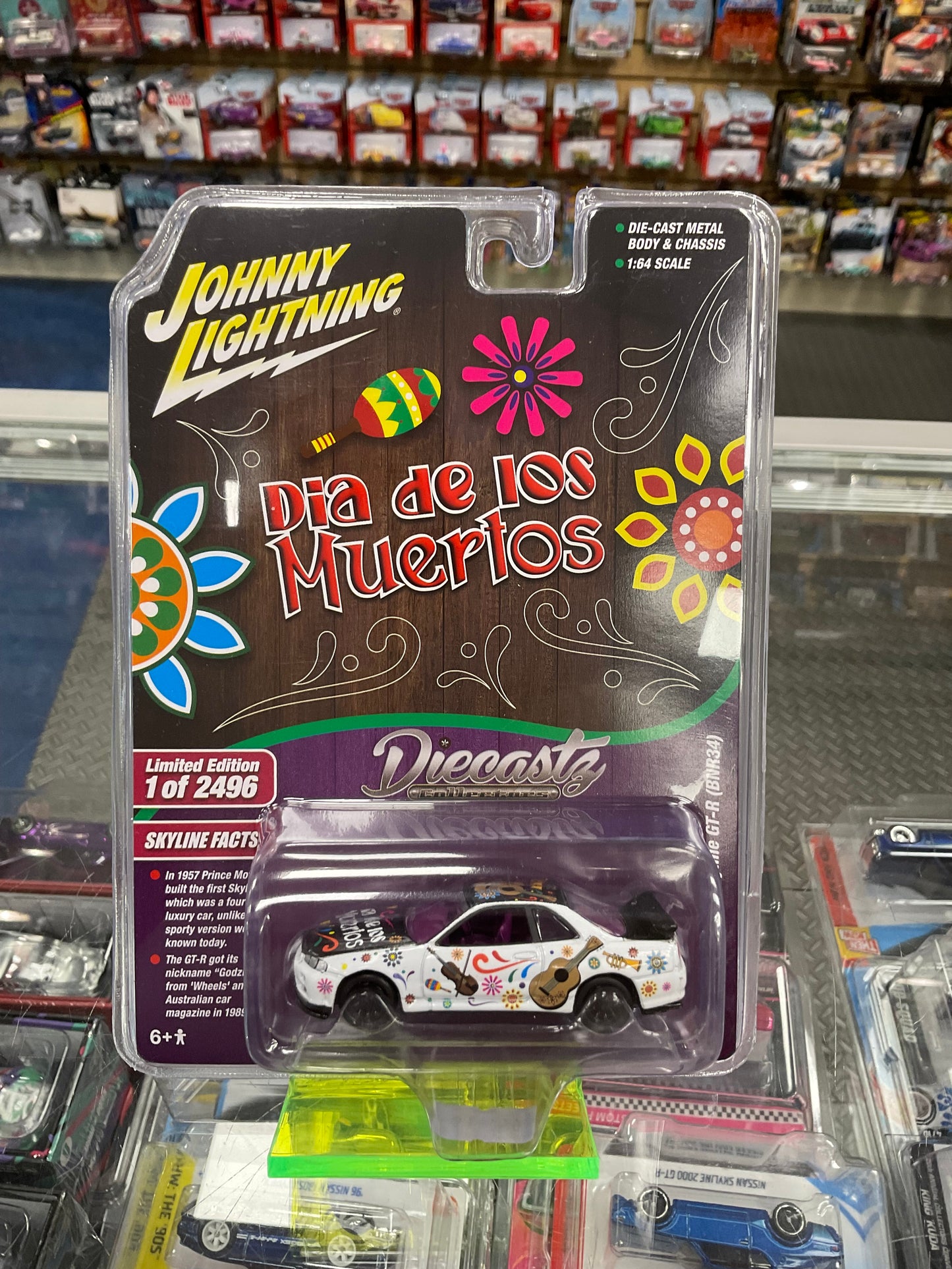 Johnny Lightning Dia de los Muertos 2000 Nissan Skyline GT-R BNR34 Chase and Regular