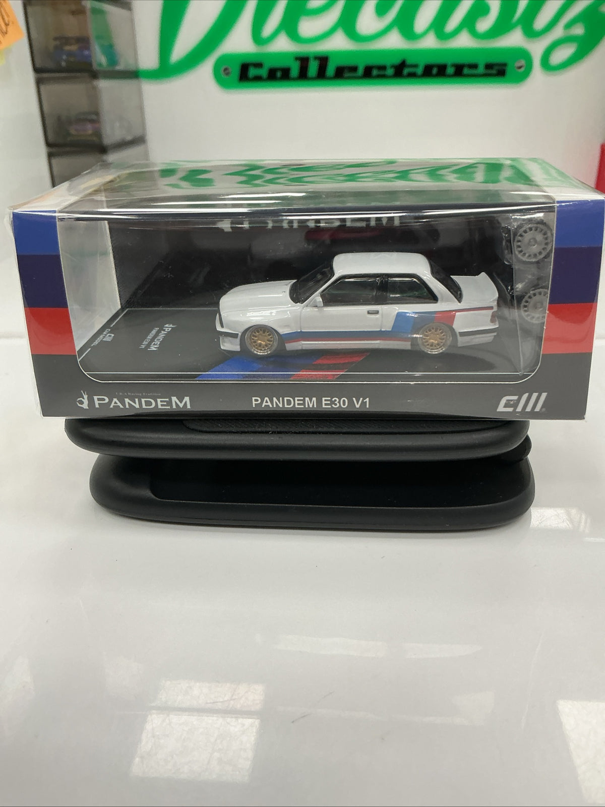 CM Model BMW M3 E30 Alpine Pandem – White with M Tri-Stripes