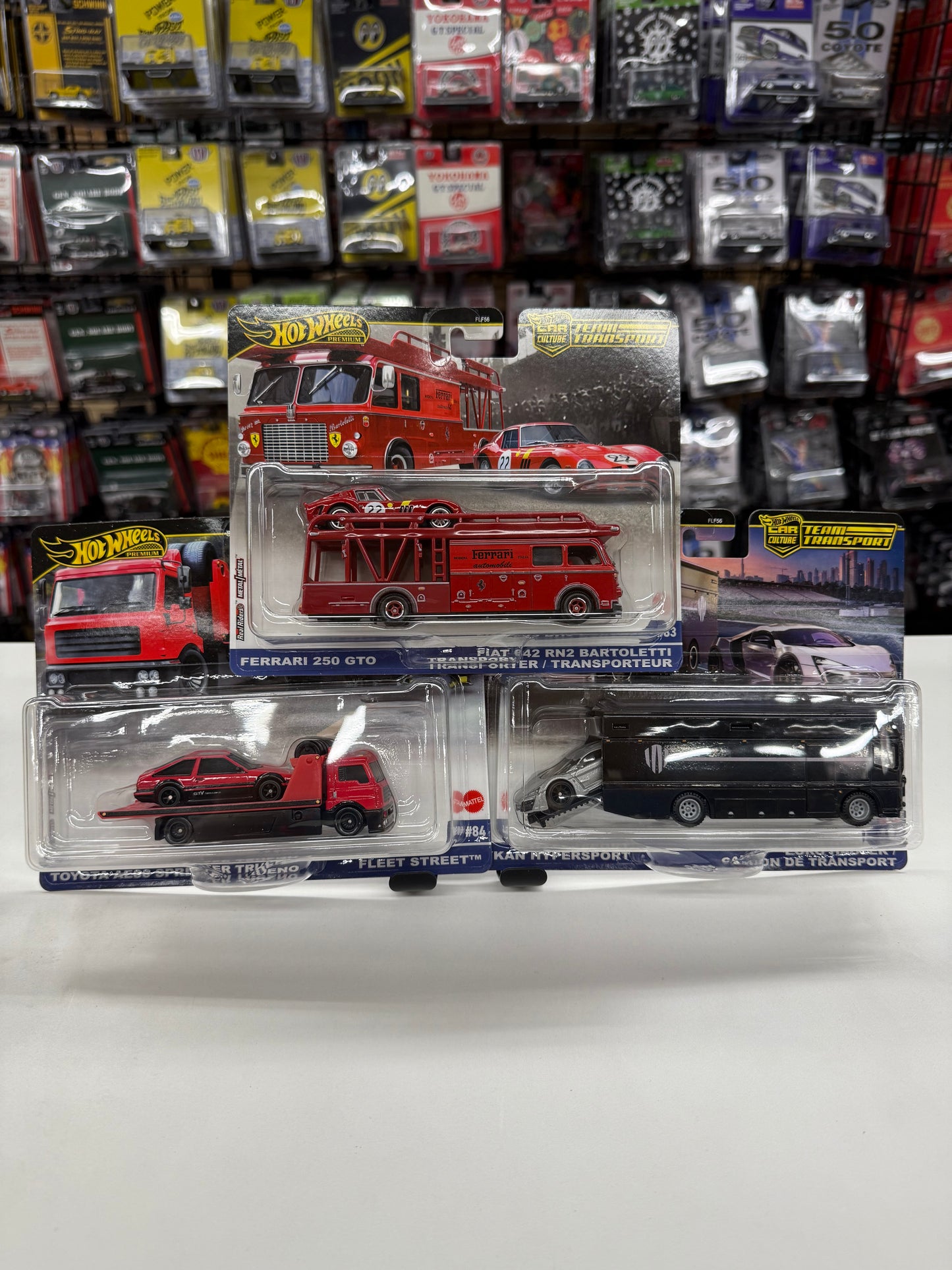 Hot Wheels Premium Team Transport Set of 3 H case
