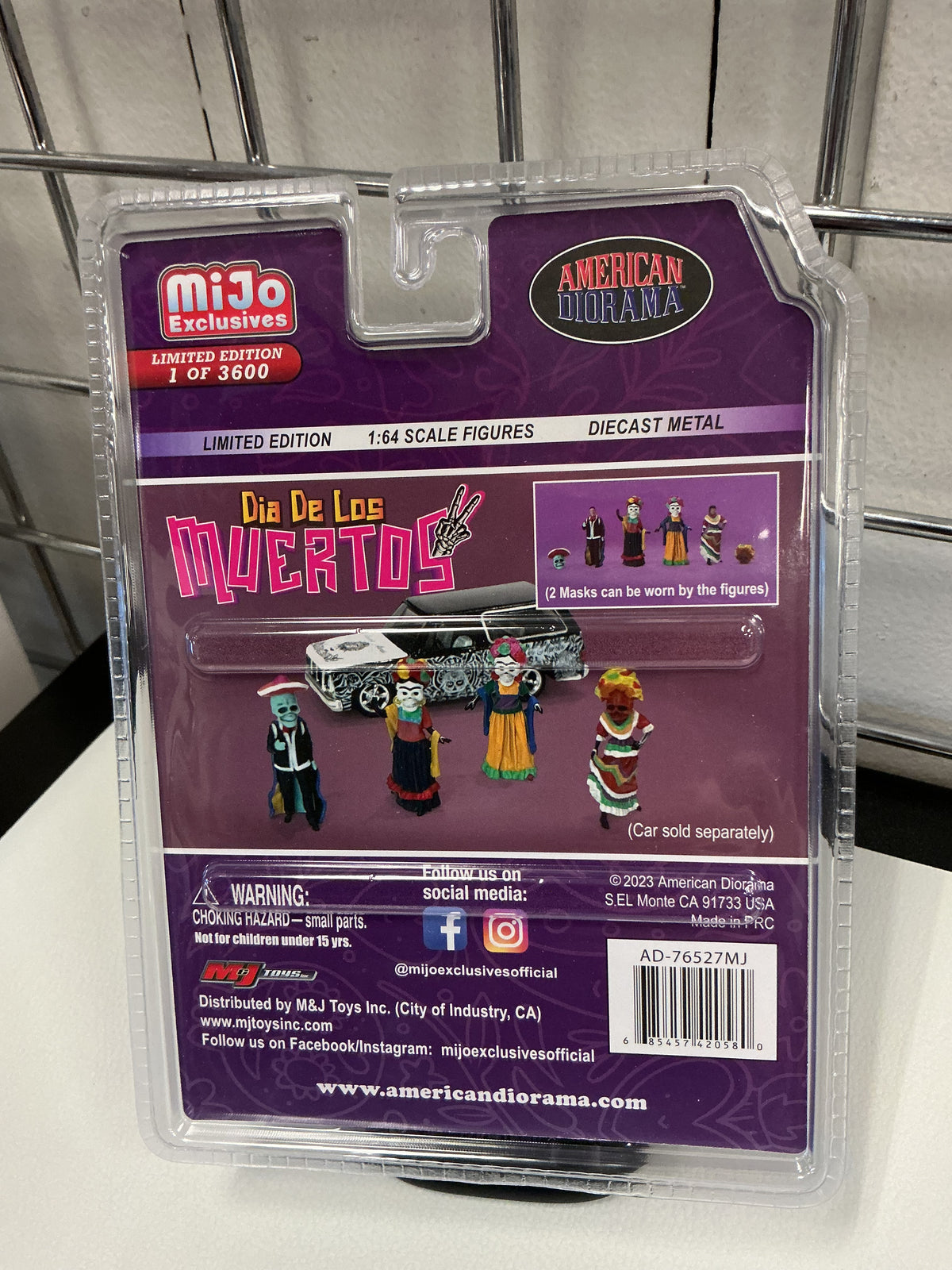 AMERICAN DIORAMA DIA DE LOS MUERTOS 2 DIECAST FIGURES 6 PC SET  76527