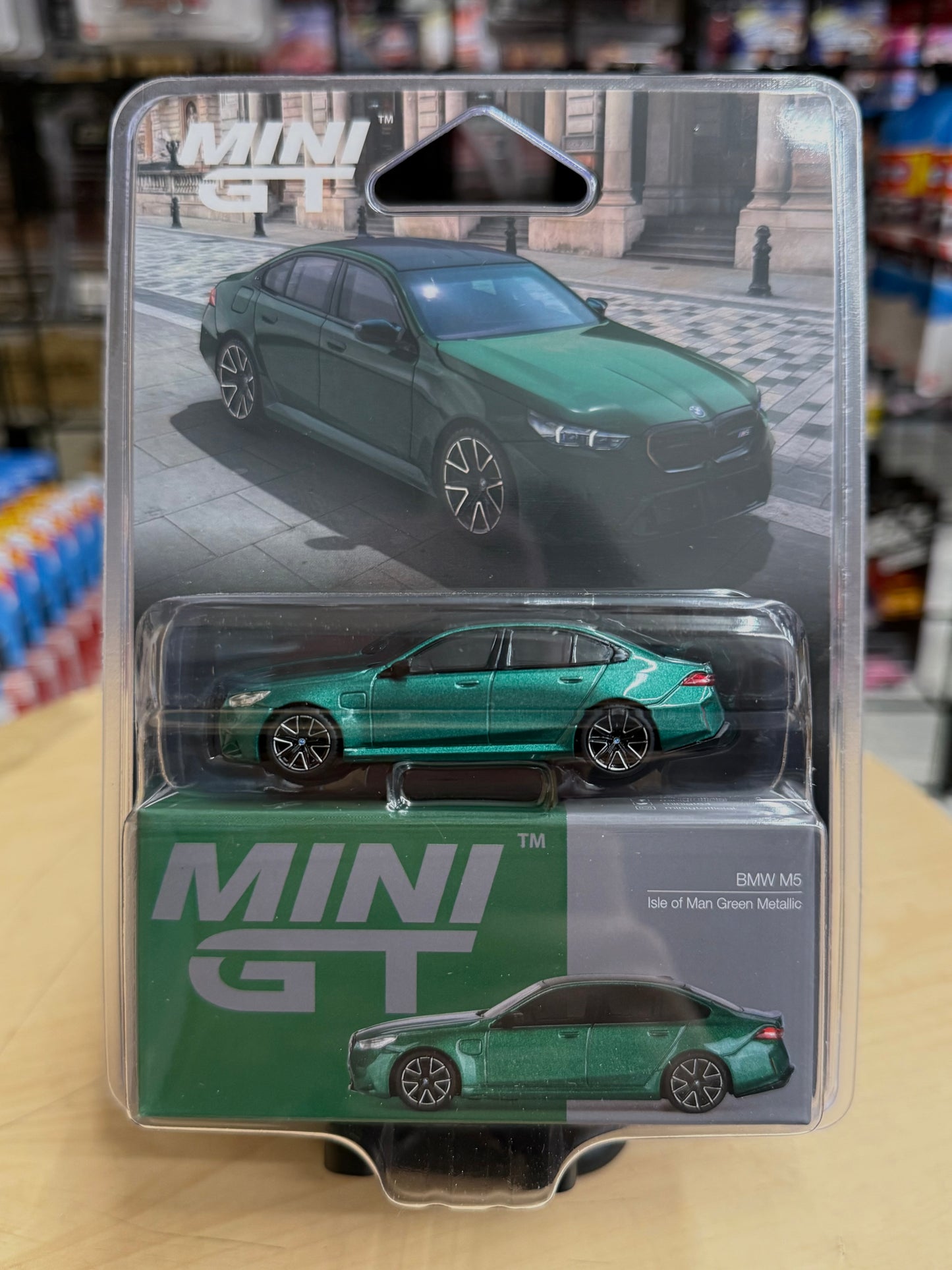 Mini GT 1086 BMW M5 Isle of Man green Metallic