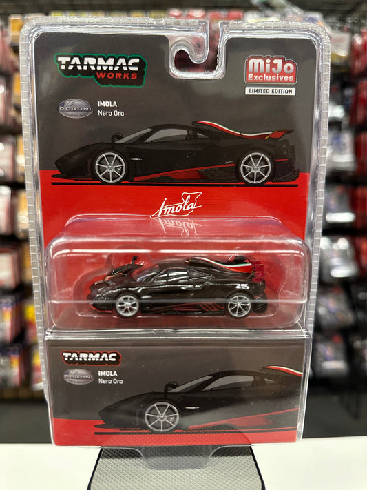 Tarmac Pagani Impala Nero Oro