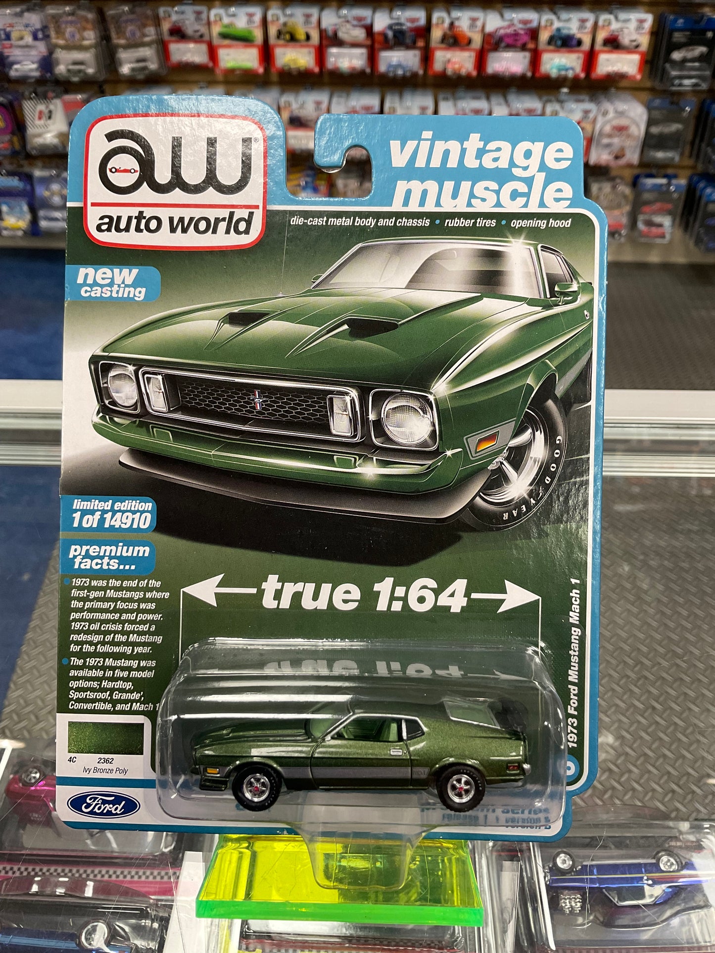 Auto World Vintage Muscle 1973 Ford Mustang Mach 1 Ivy Bronze Poly