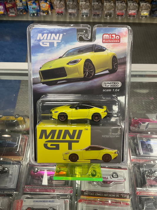 MiniGT 415 Nissan Z Proto Spec Ikazuchi Yellow