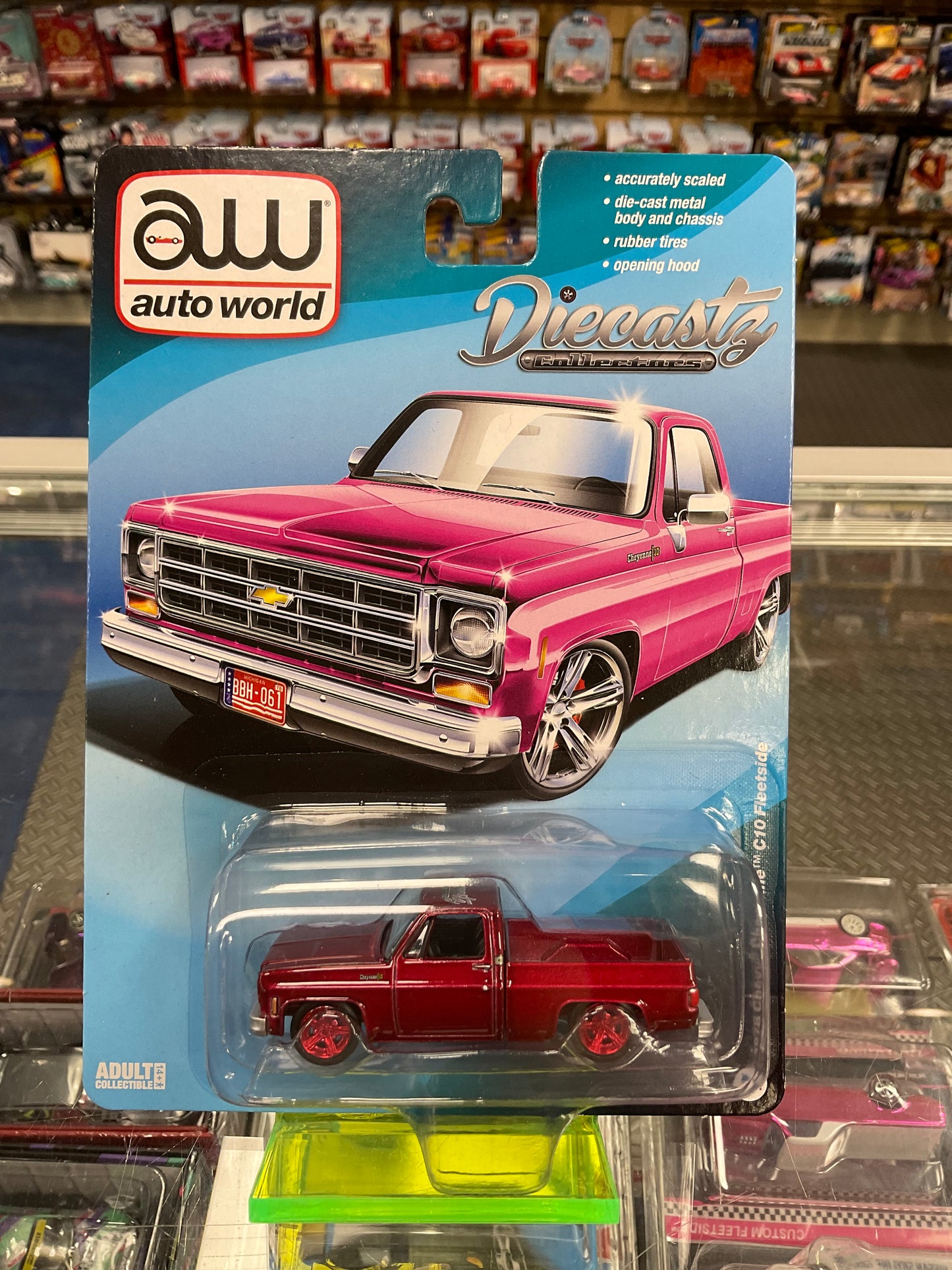AutoWorld Chevy Silverado pink DiecastZ exclusive Chase and Regular