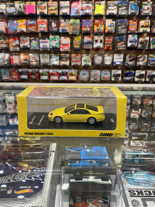 Inno64 Nissan Fairlady Z (Z32) Yellow Pearlglow with Extra Wheels