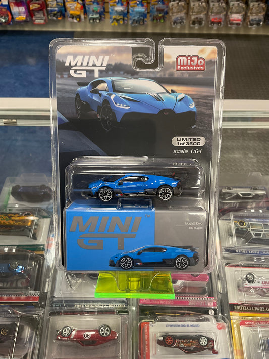 MiniGT 601 Bugatti Divo Blu Bugatti