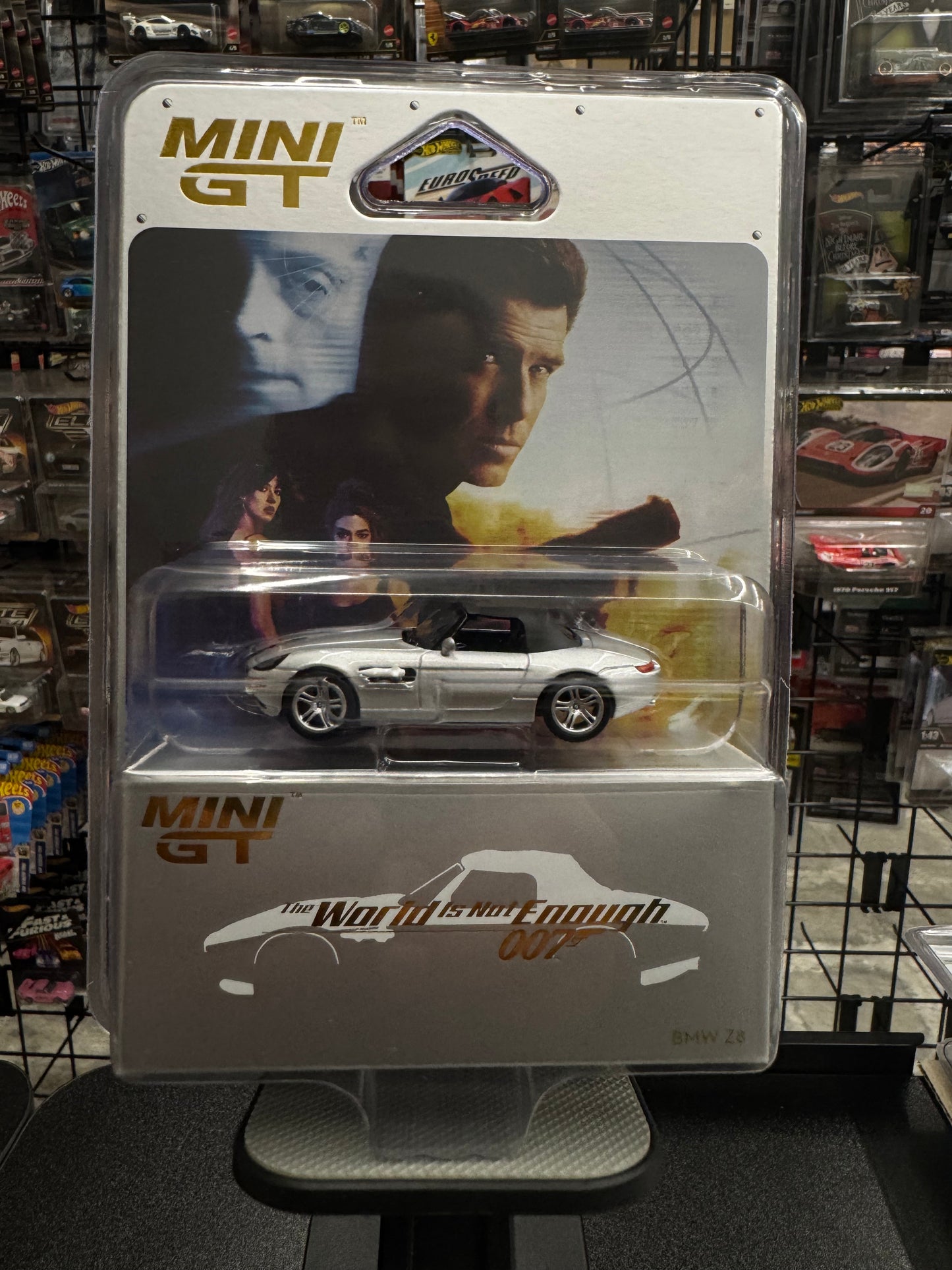 Mini GT 906 007E The World Is Not Enough 007 BMW Z8