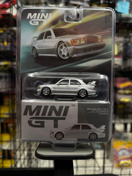Mini GT 852 Mercedes-Benz 190 E
2.5-16 Evolution II
Astral Silver