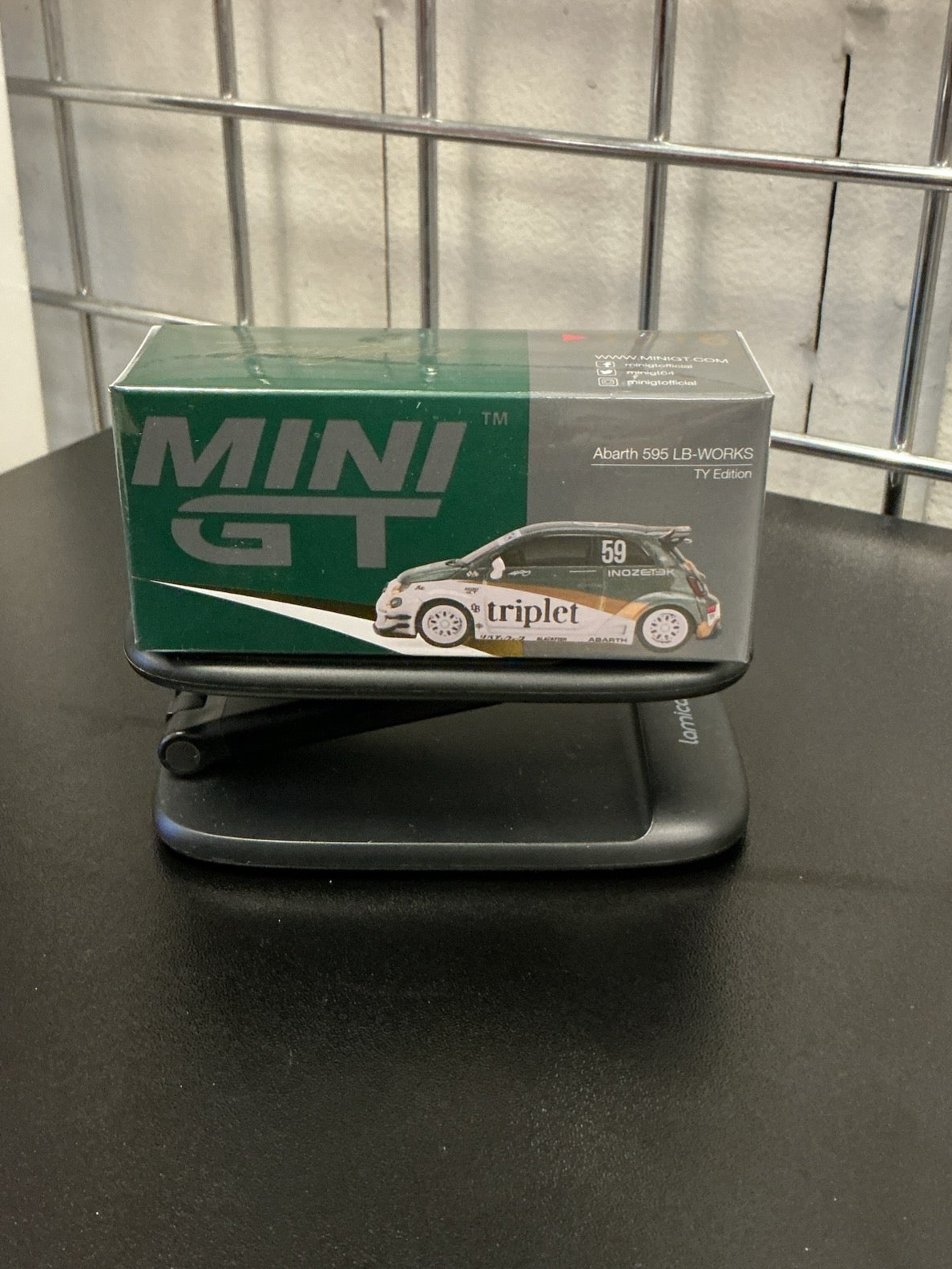 MINI GT 1216 ABARTH 595 LB-WORKS TY EDITION