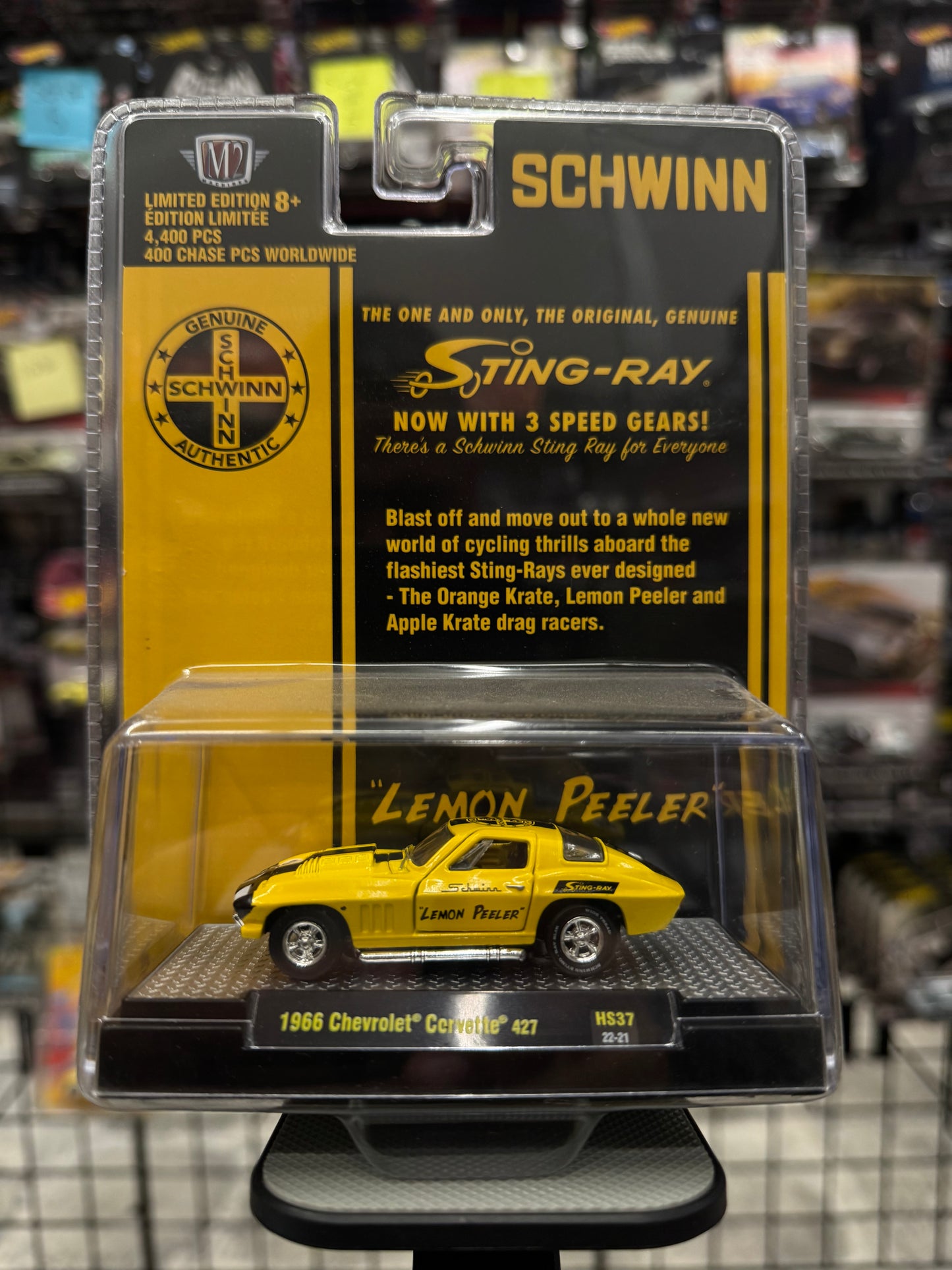 M2 Machines 1966 Chevrolet Corvette Schwinn “Lemon Peeler” HS37