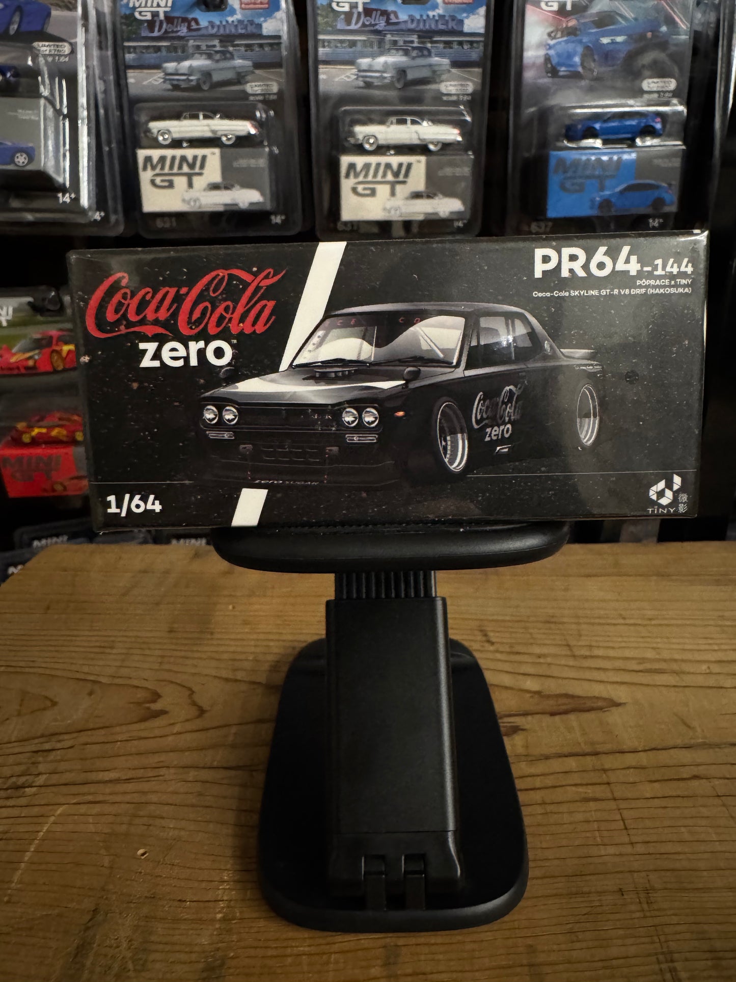 Pop Race PR64-144 PopRacexTiny Coca Cola Skyline GT-R V8 Drif (Hakosuka)